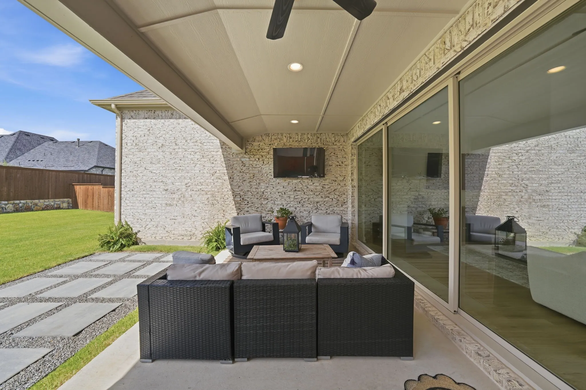 Single Family Residence For Sale in Collin County , 2229 Plumeria Lane, Celina, Texas 75009, 5 Bedroom, 4 Bathroom, 3 Garage spaces, 3,878 Sqft, built in 2024, mls#21339101, Real Estate Agent in Celina, Homes For Sale in Collin county, Homes For Sale in Celina, Realtor in Celina Texas, Real Estate Brokerage Independent Realty Texas, Luminita Cordes Realtor