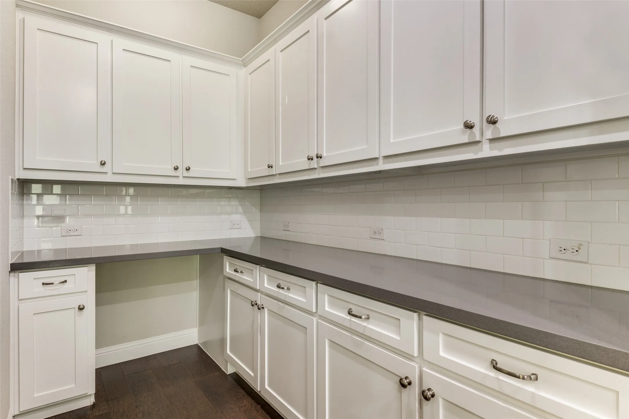 Single Family Residence For Sale in Denton County , 708 Dusty Trail, Little Elm, Texas 76227, 4 Bedroom, 3 Bathroom, 3 Garage spaces, 3,590 Sqft, built in 2018, mls#21339125, Real Estate Agent in Little Elm, Homes For Sale in Denton county, Homes For Sale in Little Elm, Realtor in Little Elm Texas, Real Estate Brokerage Independent Realty Texas, Luminita Cordes Realtor