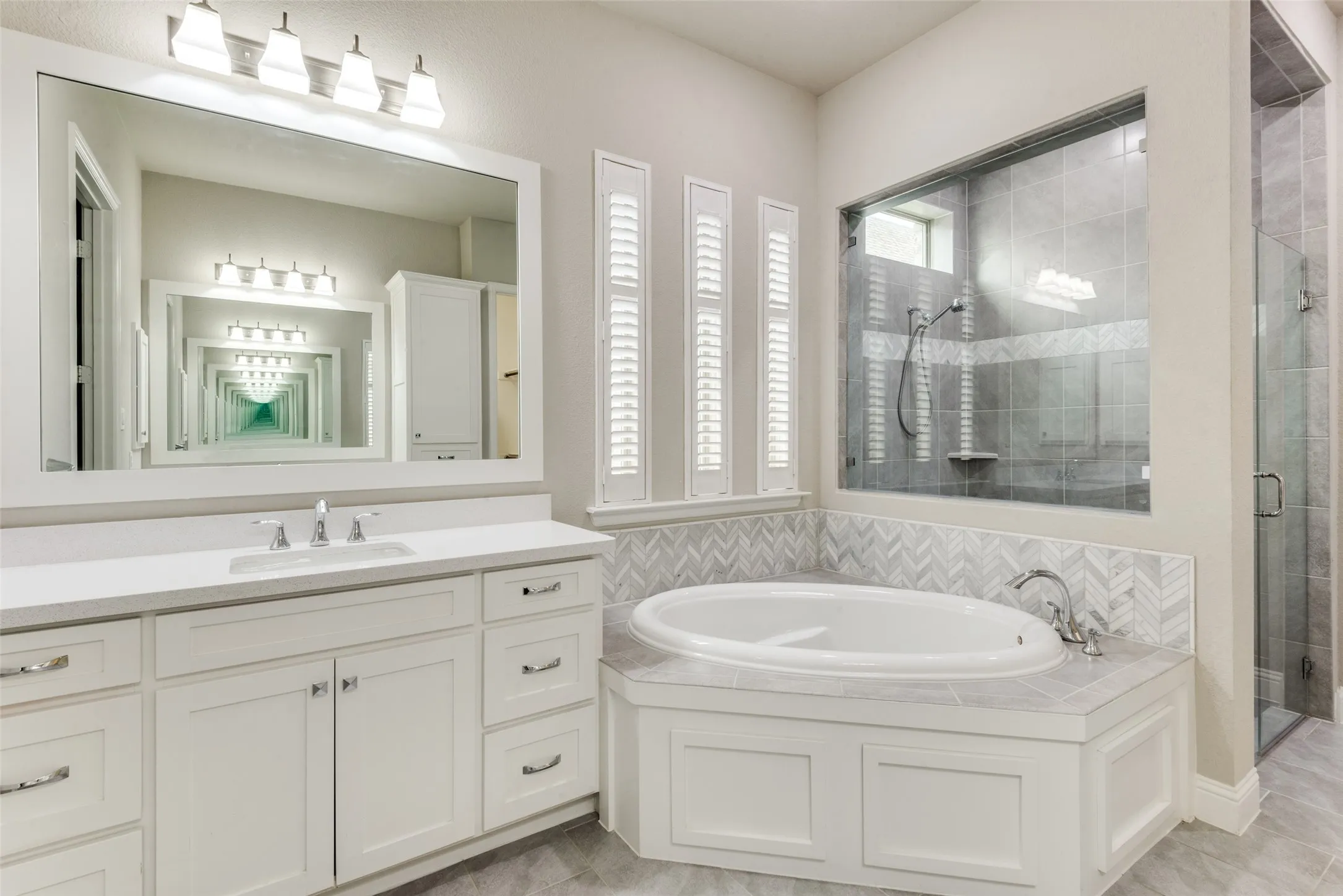 Single Family Residence For Sale in Denton County , 708 Dusty Trail, Little Elm, Texas 76227, 4 Bedroom, 3 Bathroom, 3 Garage spaces, 3,590 Sqft, built in 2018, mls#21339125, Real Estate Agent in Little Elm, Homes For Sale in Denton county, Homes For Sale in Little Elm, Realtor in Little Elm Texas, Real Estate Brokerage Independent Realty Texas, Luminita Cordes Realtor