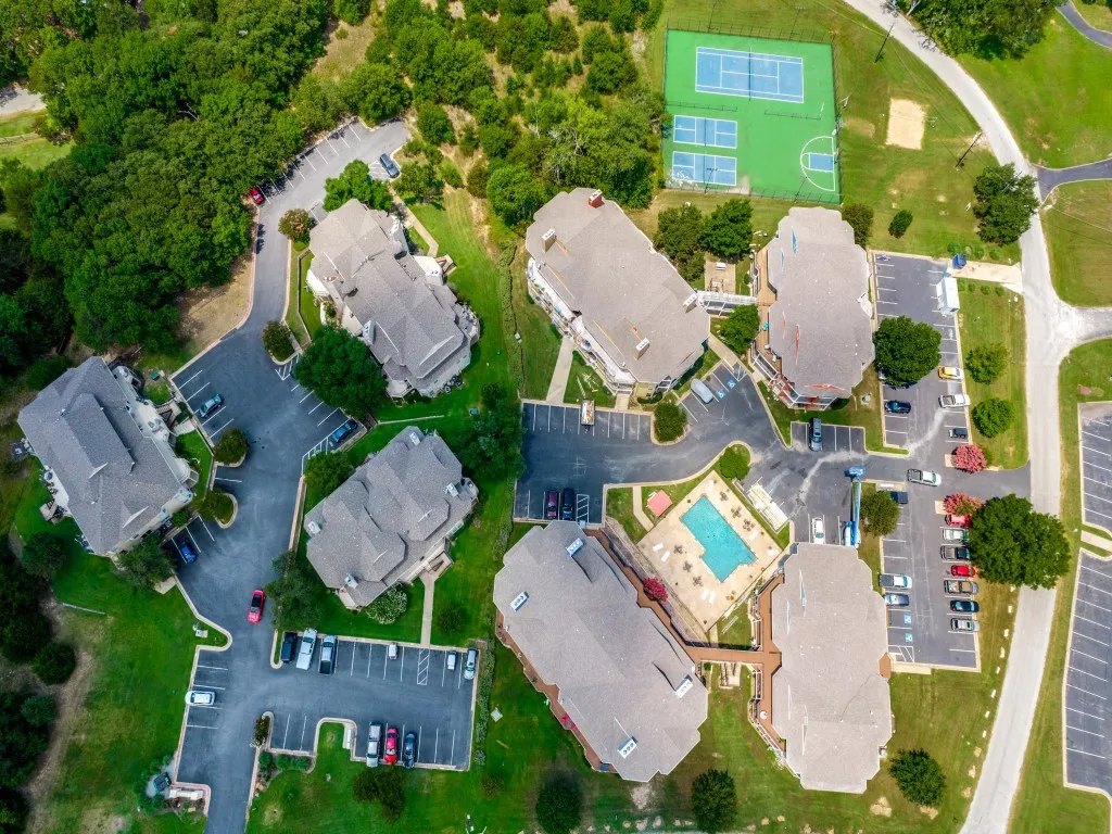 Condominium For Sale in Grayson County , 2164 Tanglewood Boulevard C115, Pottsboro, Texas 75076, 2 Bedrooms, 3 Bathrooms, Garage spaces, 1,251 Sqft, built in 1985, Price $265,000, mls#21339490, Real Estate Agent in Pottsboro, Homes For Sale in Grayson county, Homes For Sale in Pottsboro, Realtor in Pottsboro Texas, Real Estate Brokerage Independent Realty Texas, Luminita Cordes Realtor