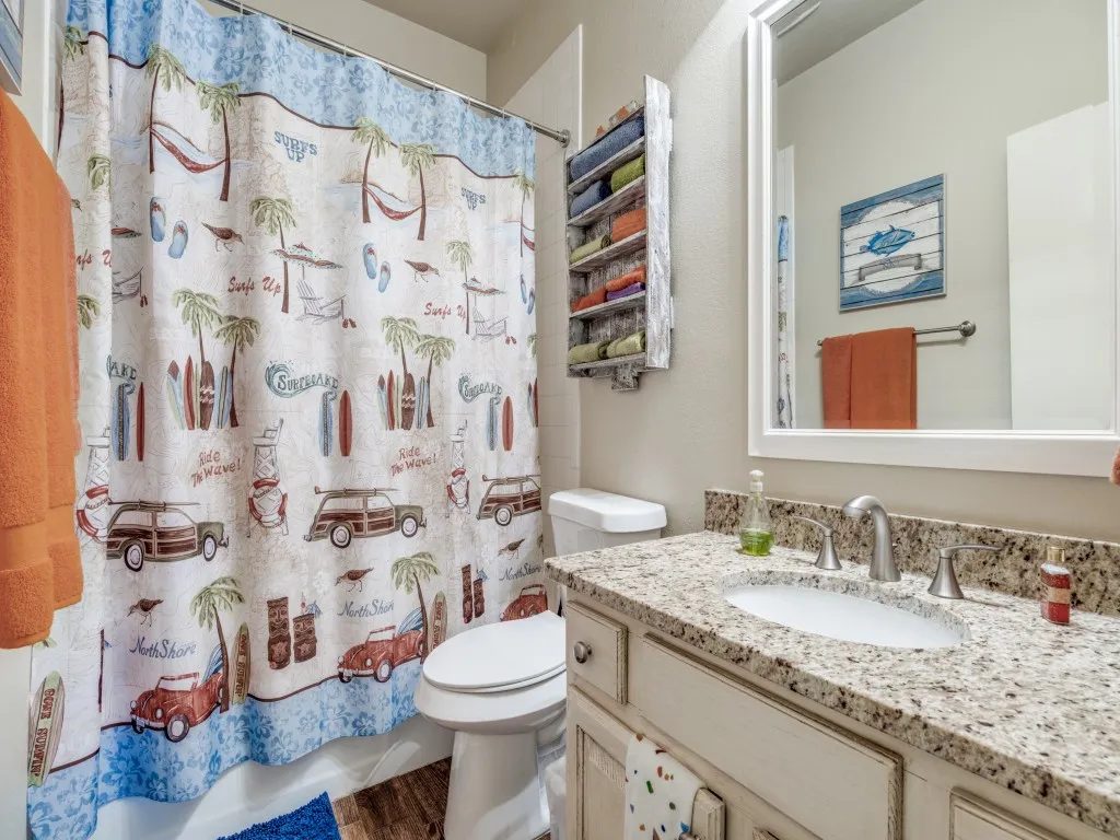 Condominium For Sale in Grayson County , 2164 Tanglewood Boulevard C115, Pottsboro, Texas 75076, 2 Bedrooms, 3 Bathrooms, Garage spaces, 1,251 Sqft, built in 1985, Price $265,000, mls#21339490, Real Estate Agent in Pottsboro, Homes For Sale in Grayson county, Homes For Sale in Pottsboro, Realtor in Pottsboro Texas, Real Estate Brokerage Independent Realty Texas, Luminita Cordes Realtor