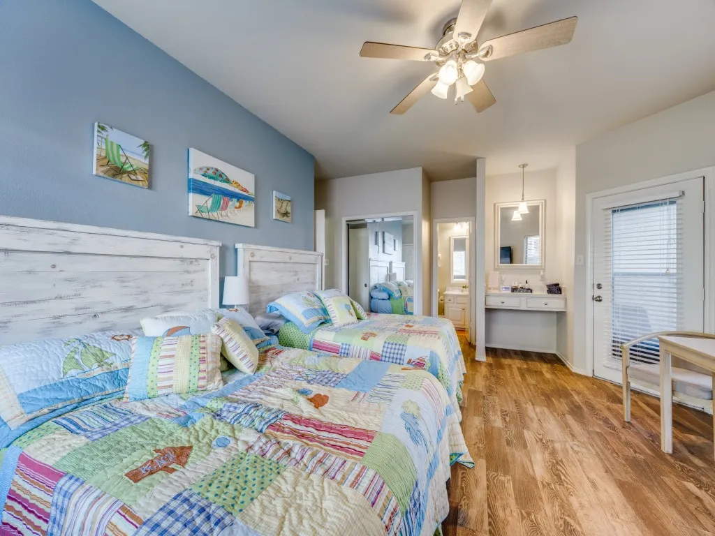 Condominium For Sale in Grayson County , 2164 Tanglewood Boulevard C115, Pottsboro, Texas 75076, 2 Bedrooms, 3 Bathrooms, Garage spaces, 1,251 Sqft, built in 1985, Price $265,000, mls#21339490, Real Estate Agent in Pottsboro, Homes For Sale in Grayson county, Homes For Sale in Pottsboro, Realtor in Pottsboro Texas, Real Estate Brokerage Independent Realty Texas, Luminita Cordes Realtor