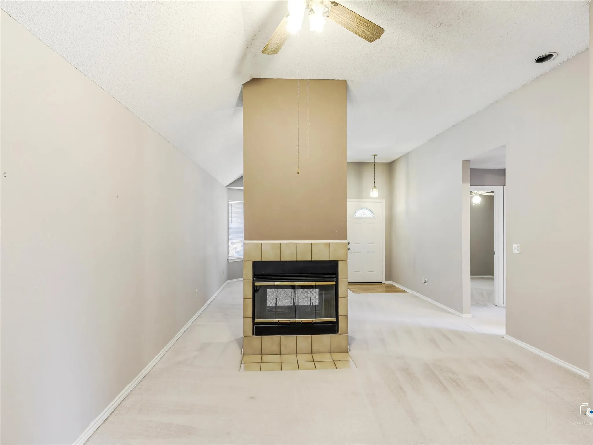 Single Family Residence For Sale in Collin County , 7850 Quest Court, Frisco, Texas 75035, 3 Bedroom, 2 Bathroom, 2 Garage spaces, 1,039 Sqft, built in 1986, mls#21324808, Real Estate Agent in Frisco, Homes For Sale in Collin county, Homes For Sale in Frisco, Realtor in Frisco Texas, Real Estate Brokerage Independent Realty Texas, Luminita Cordes Realtor
