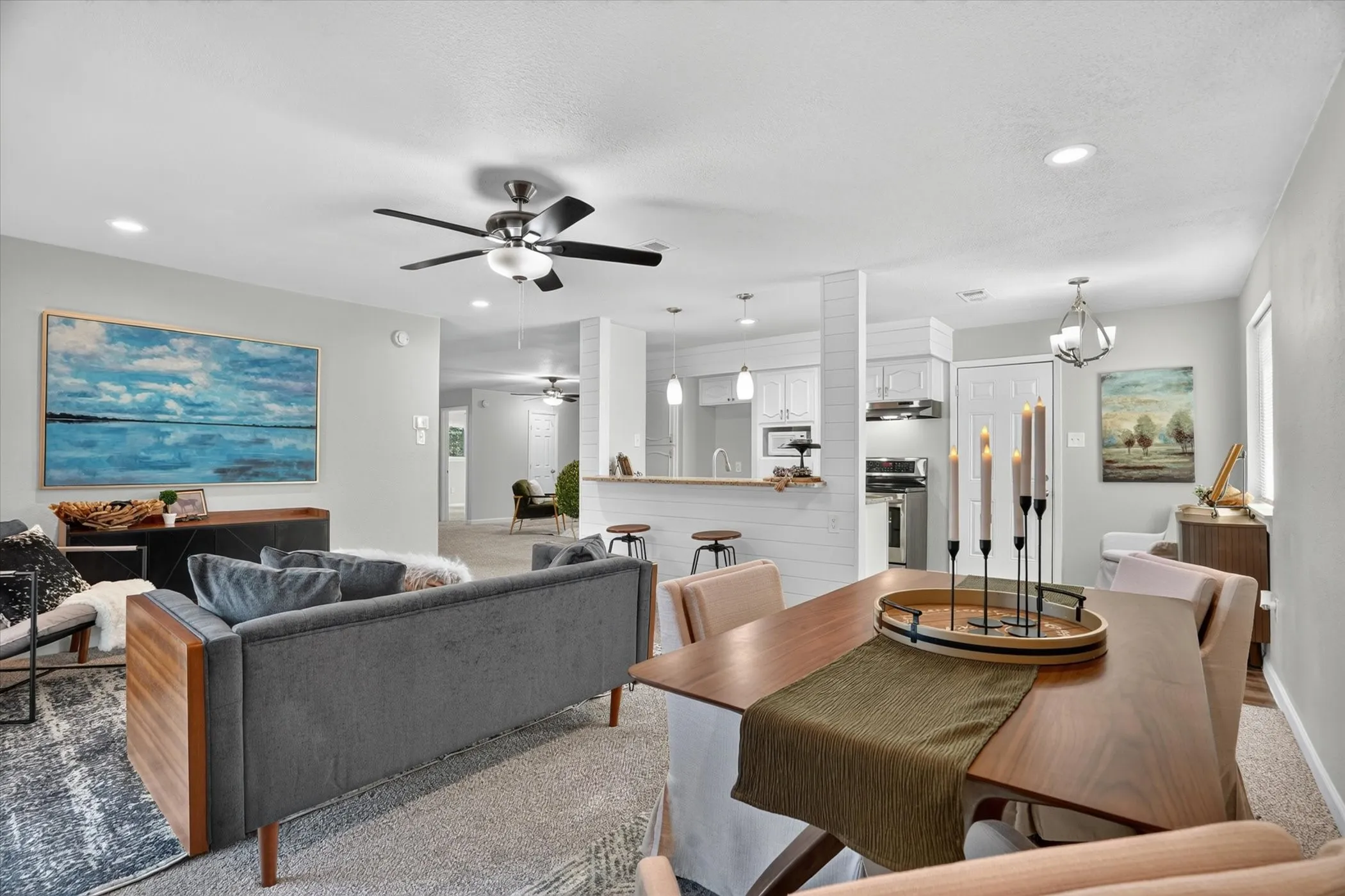 Single Family Residence For Sale in Johnson County , 404 NW Wintercrest Road, Burleson, Texas 76028, 3 Bedroom, 2 Bathroom, 2 Garage spaces, 1,491 Sqft, built in 1970, mls#21338445, Real Estate Agent in Burleson, Homes For Sale in Johnson county, Homes For Sale in Burleson, Realtor in Burleson Texas, Real Estate Brokerage Independent Realty Texas, Luminita Cordes Realtor
