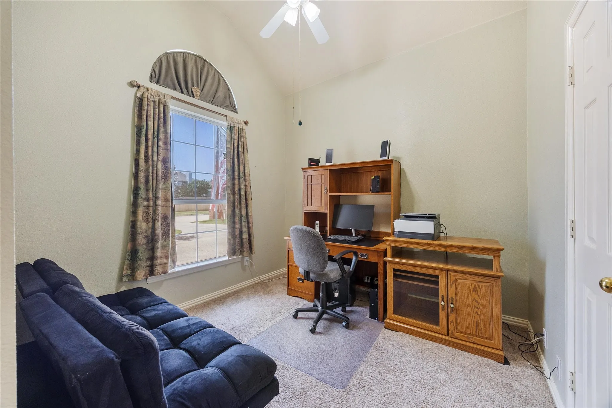 Single Family Residence For Sale in Dallas County , 5815 Teal Court, Sachse, Texas 75048, 4 Bedroom, 2 Bathroom, 2 Garage spaces, 2,088 Sqft, built in 2004, mls#21339333, Real Estate Agent in Sachse, Homes For Sale in Dallas county, Homes For Sale in Sachse, Realtor in Sachse Texas, Real Estate Brokerage Independent Realty Texas, Luminita Cordes Realtor