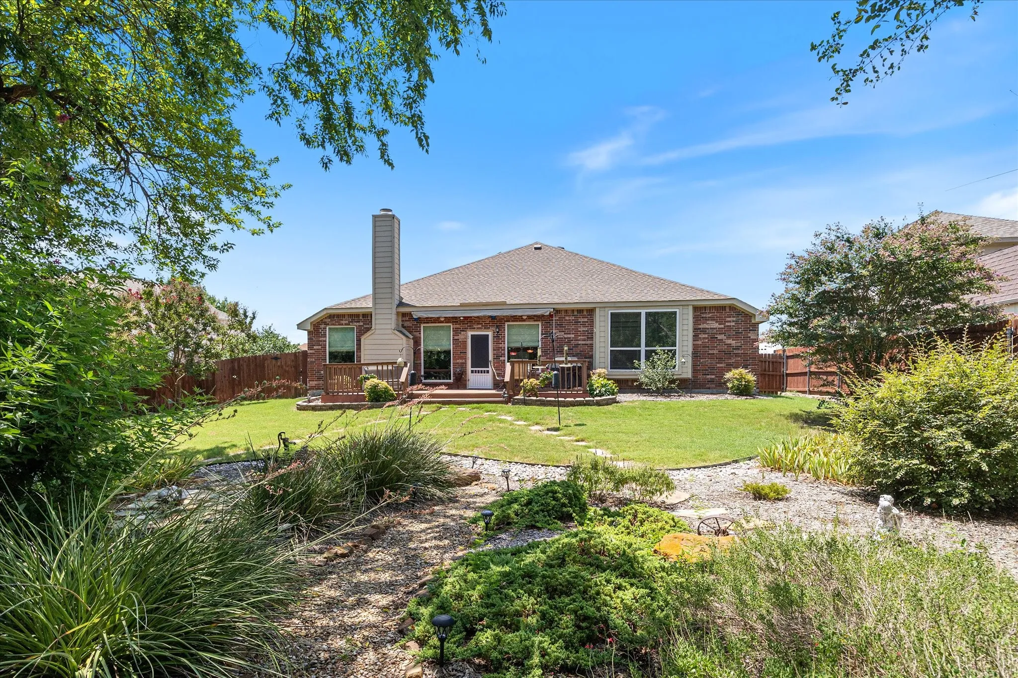 Single Family Residence For Sale in Dallas County , 5815 Teal Court, Sachse, Texas 75048, 4 Bedroom, 2 Bathroom, 2 Garage spaces, 2,088 Sqft, built in 2004, mls#21339333, Real Estate Agent in Sachse, Homes For Sale in Dallas county, Homes For Sale in Sachse, Realtor in Sachse Texas, Real Estate Brokerage Independent Realty Texas, Luminita Cordes Realtor