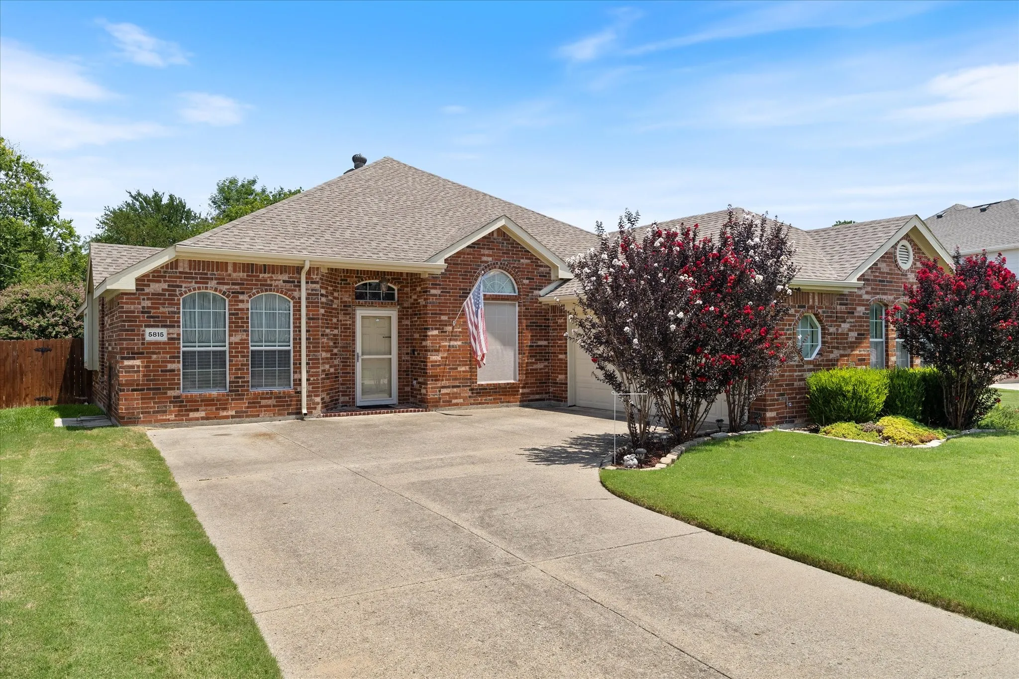 Single Family Residence For Sale in Dallas County , 5815 Teal Court, Sachse, Texas 75048, 4 Bedroom, 2 Bathroom, 2 Garage spaces, 2,088 Sqft, built in 2004, mls#21339333, Real Estate Agent in Sachse, Homes For Sale in Dallas county, Homes For Sale in Sachse, Realtor in Sachse Texas, Real Estate Brokerage Independent Realty Texas, Luminita Cordes Realtor