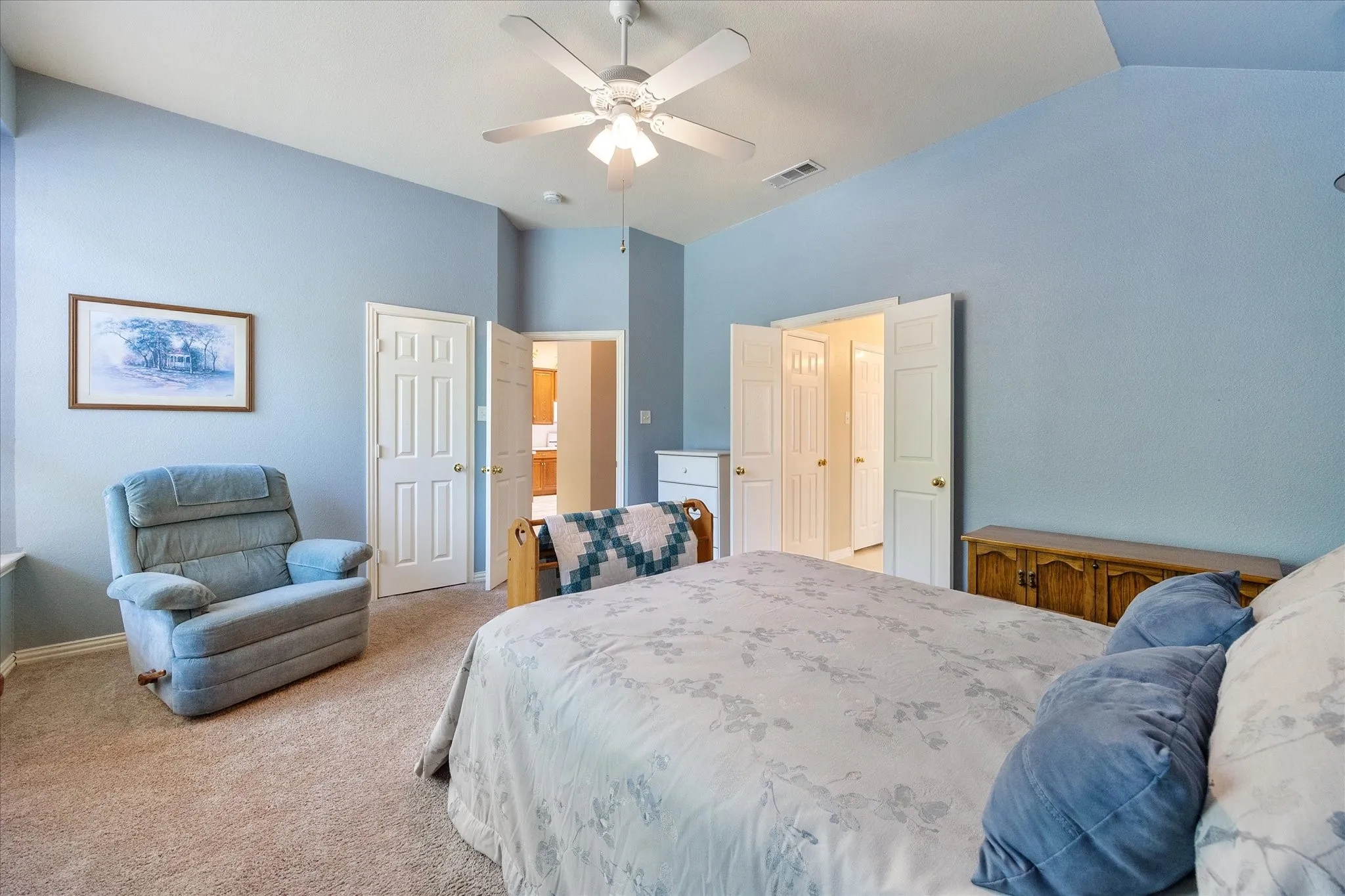 Single Family Residence For Sale in Dallas County , 5815 Teal Court, Sachse, Texas 75048, 4 Bedroom, 2 Bathroom, 2 Garage spaces, 2,088 Sqft, built in 2004, mls#21339333, Real Estate Agent in Sachse, Homes For Sale in Dallas county, Homes For Sale in Sachse, Realtor in Sachse Texas, Real Estate Brokerage Independent Realty Texas, Luminita Cordes Realtor