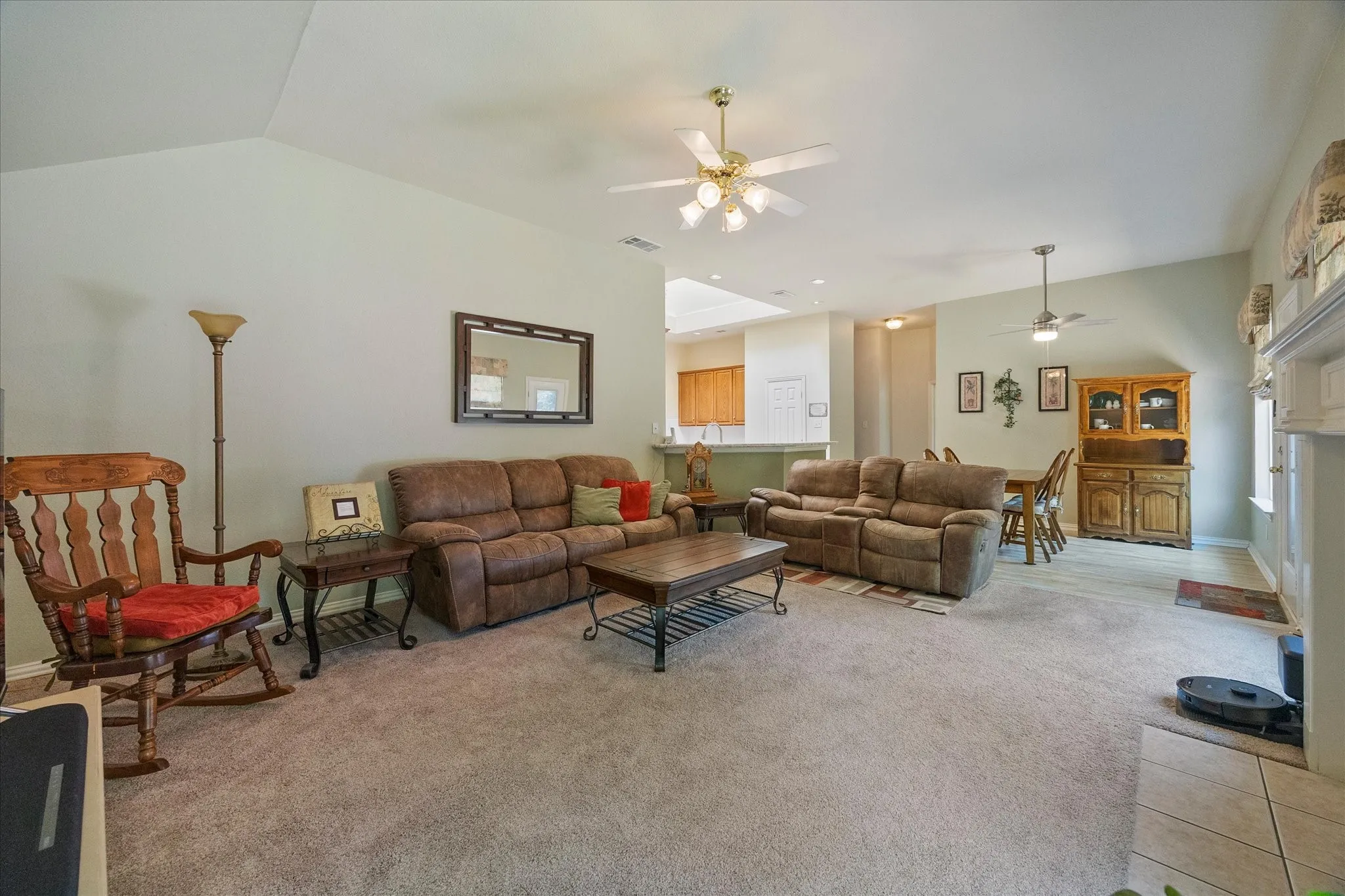 Single Family Residence For Sale in Dallas County , 5815 Teal Court, Sachse, Texas 75048, 4 Bedroom, 2 Bathroom, 2 Garage spaces, 2,088 Sqft, built in 2004, mls#21339333, Real Estate Agent in Sachse, Homes For Sale in Dallas county, Homes For Sale in Sachse, Realtor in Sachse Texas, Real Estate Brokerage Independent Realty Texas, Luminita Cordes Realtor