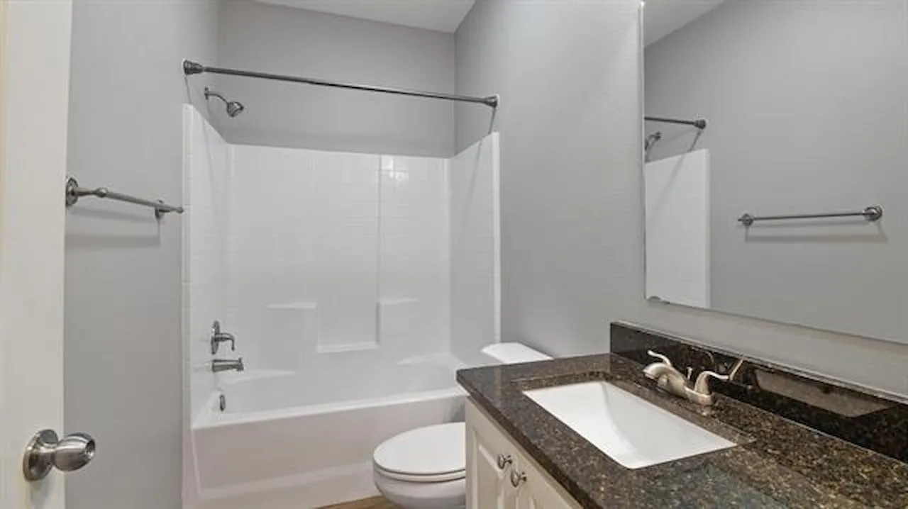Single Family Residence For Sale in Smith County , 2927 Meadow Brook Trail, Tyler, Texas 75701, 3 Bedroom, 2 Bathroom, 2 Garage spaces, 1,385 Sqft, built in 2018, mls#21334417, Real Estate Agent in Tyler, Homes For Sale in Smith county, Homes For Sale in Tyler, Realtor in Tyler Texas, Real Estate Brokerage Independent Realty Texas, Luminita Cordes Realtor