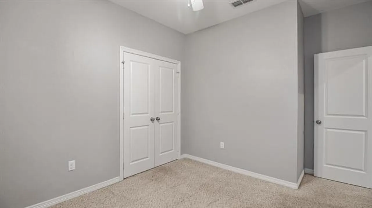 Single Family Residence For Sale in Smith County , 2927 Meadow Brook Trail, Tyler, Texas 75701, 3 Bedroom, 2 Bathroom, 2 Garage spaces, 1,385 Sqft, built in 2018, mls#21334417, Real Estate Agent in Tyler, Homes For Sale in Smith county, Homes For Sale in Tyler, Realtor in Tyler Texas, Real Estate Brokerage Independent Realty Texas, Luminita Cordes Realtor