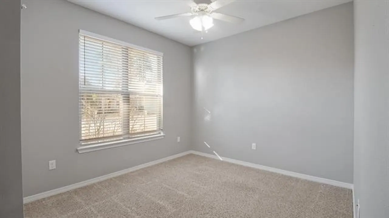 Single Family Residence For Sale in Smith County , 2927 Meadow Brook Trail, Tyler, Texas 75701, 3 Bedroom, 2 Bathroom, 2 Garage spaces, 1,385 Sqft, built in 2018, mls#21334417, Real Estate Agent in Tyler, Homes For Sale in Smith county, Homes For Sale in Tyler, Realtor in Tyler Texas, Real Estate Brokerage Independent Realty Texas, Luminita Cordes Realtor