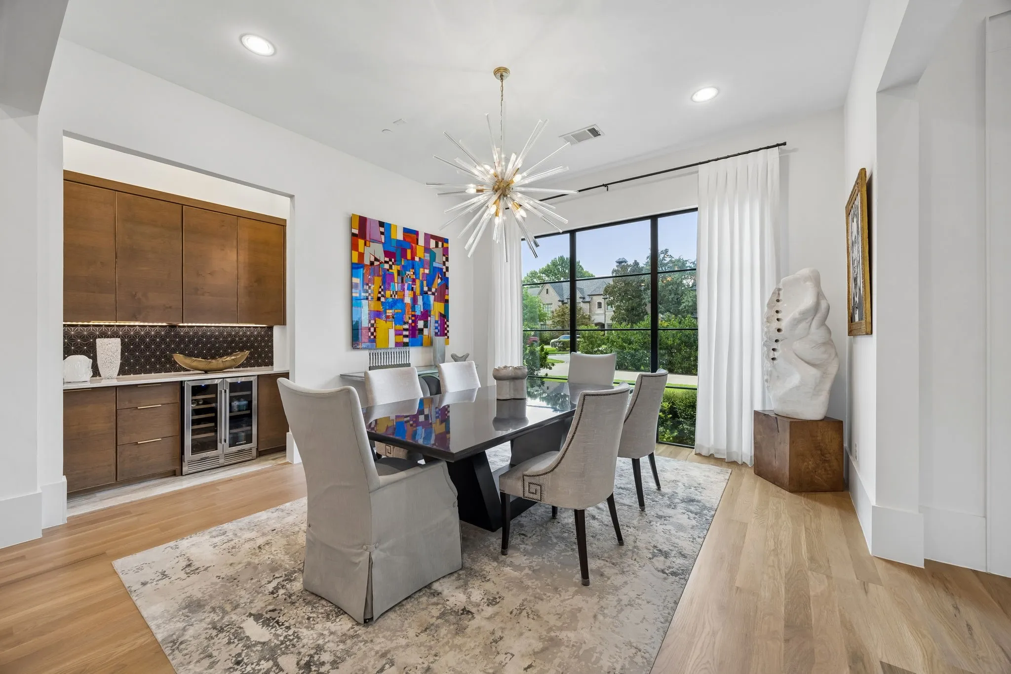 Single Family Residence For Sale in Dallas County , 3944 Wentwood Drive, University Park, Texas 75225, 5 Bedroom, 7 Bathroom, 3 Garage spaces, 6,084 Sqft, built in 2019, mls#21339540, Real Estate Agent in University Park, Homes For Sale in Dallas county, Homes For Sale in University Park, Realtor in University Park Texas, Real Estate Brokerage Independent Realty Texas, Luminita Cordes Realtor