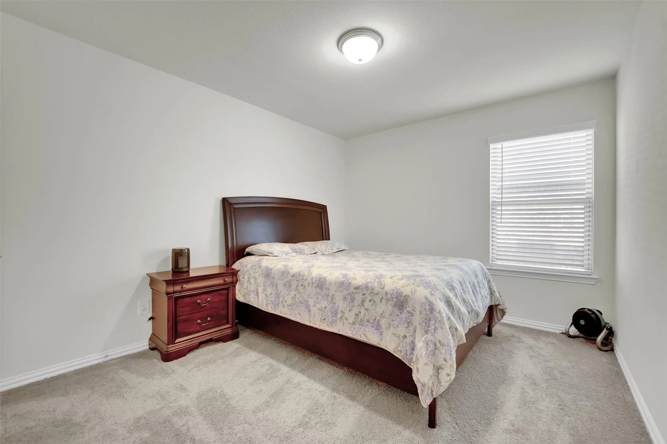 Single Family Residence For Sale in Tarrant County , 702 Pearl Way, Arlington, Texas 76002, 4 Bedroom, 3 Bathroom, 2 Garage spaces, 2,213 Sqft, built in 2018, mls#21337038, Real Estate Agent in Arlington, Homes For Sale in Tarrant county, Homes For Sale in Arlington, Realtor in Arlington Texas, Real Estate Brokerage Independent Realty Texas, Luminita Cordes Realtor