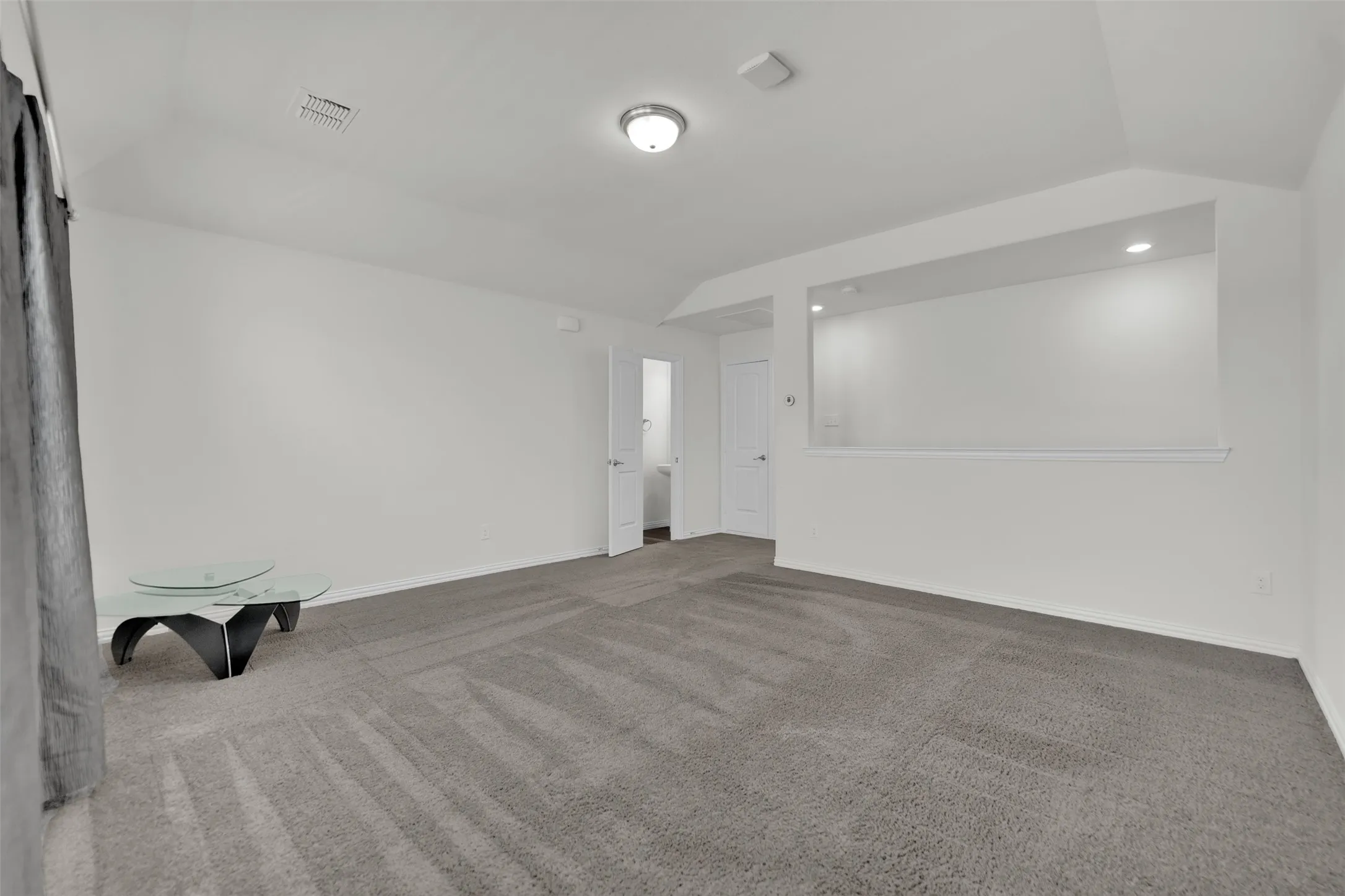 Single Family Residence For Sale in Tarrant County , 702 Pearl Way, Arlington, Texas 76002, 4 Bedroom, 3 Bathroom, 2 Garage spaces, 2,213 Sqft, built in 2018, mls#21337038, Real Estate Agent in Arlington, Homes For Sale in Tarrant county, Homes For Sale in Arlington, Realtor in Arlington Texas, Real Estate Brokerage Independent Realty Texas, Luminita Cordes Realtor