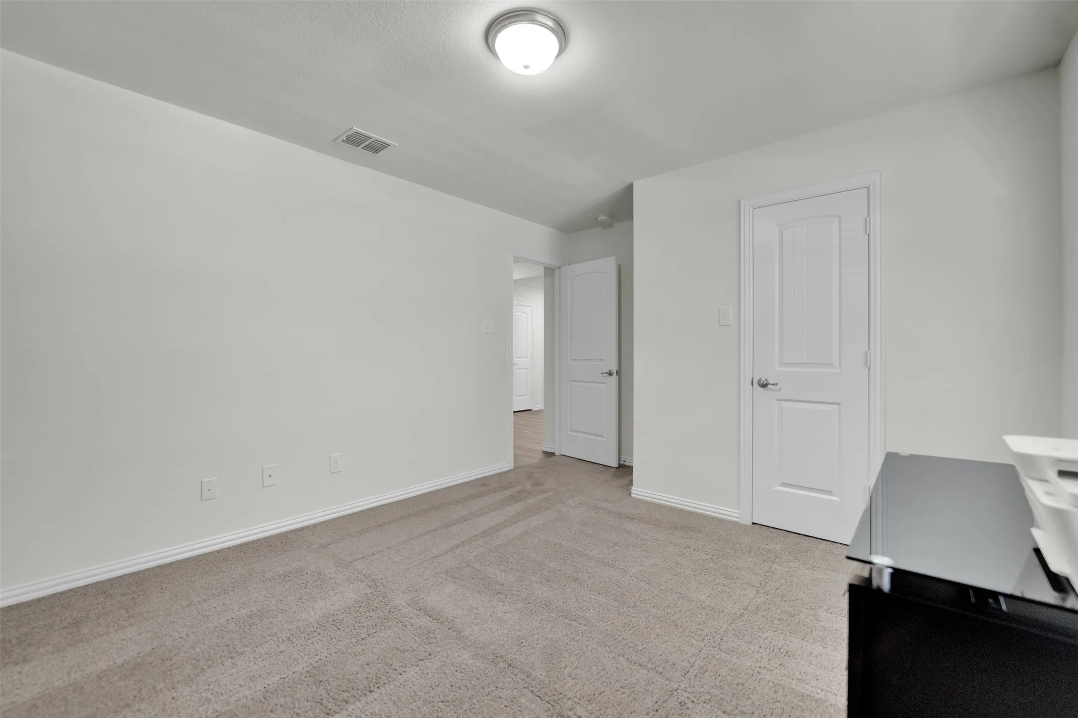 Single Family Residence For Sale in Tarrant County , 702 Pearl Way, Arlington, Texas 76002, 4 Bedroom, 3 Bathroom, 2 Garage spaces, 2,213 Sqft, built in 2018, mls#21337038, Real Estate Agent in Arlington, Homes For Sale in Tarrant county, Homes For Sale in Arlington, Realtor in Arlington Texas, Real Estate Brokerage Independent Realty Texas, Luminita Cordes Realtor