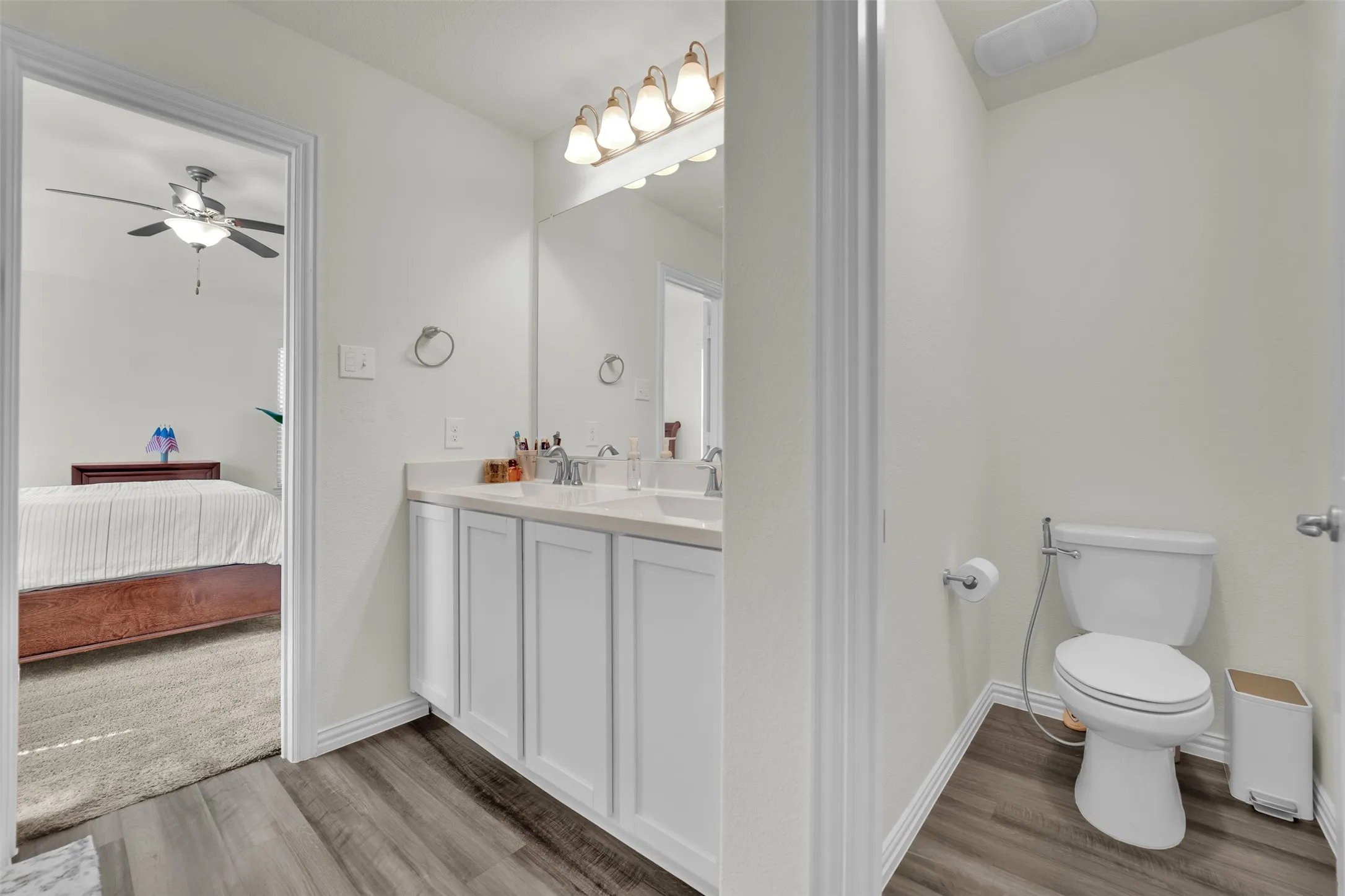 Single Family Residence For Sale in Tarrant County , 702 Pearl Way, Arlington, Texas 76002, 4 Bedroom, 3 Bathroom, 2 Garage spaces, 2,213 Sqft, built in 2018, mls#21337038, Real Estate Agent in Arlington, Homes For Sale in Tarrant county, Homes For Sale in Arlington, Realtor in Arlington Texas, Real Estate Brokerage Independent Realty Texas, Luminita Cordes Realtor