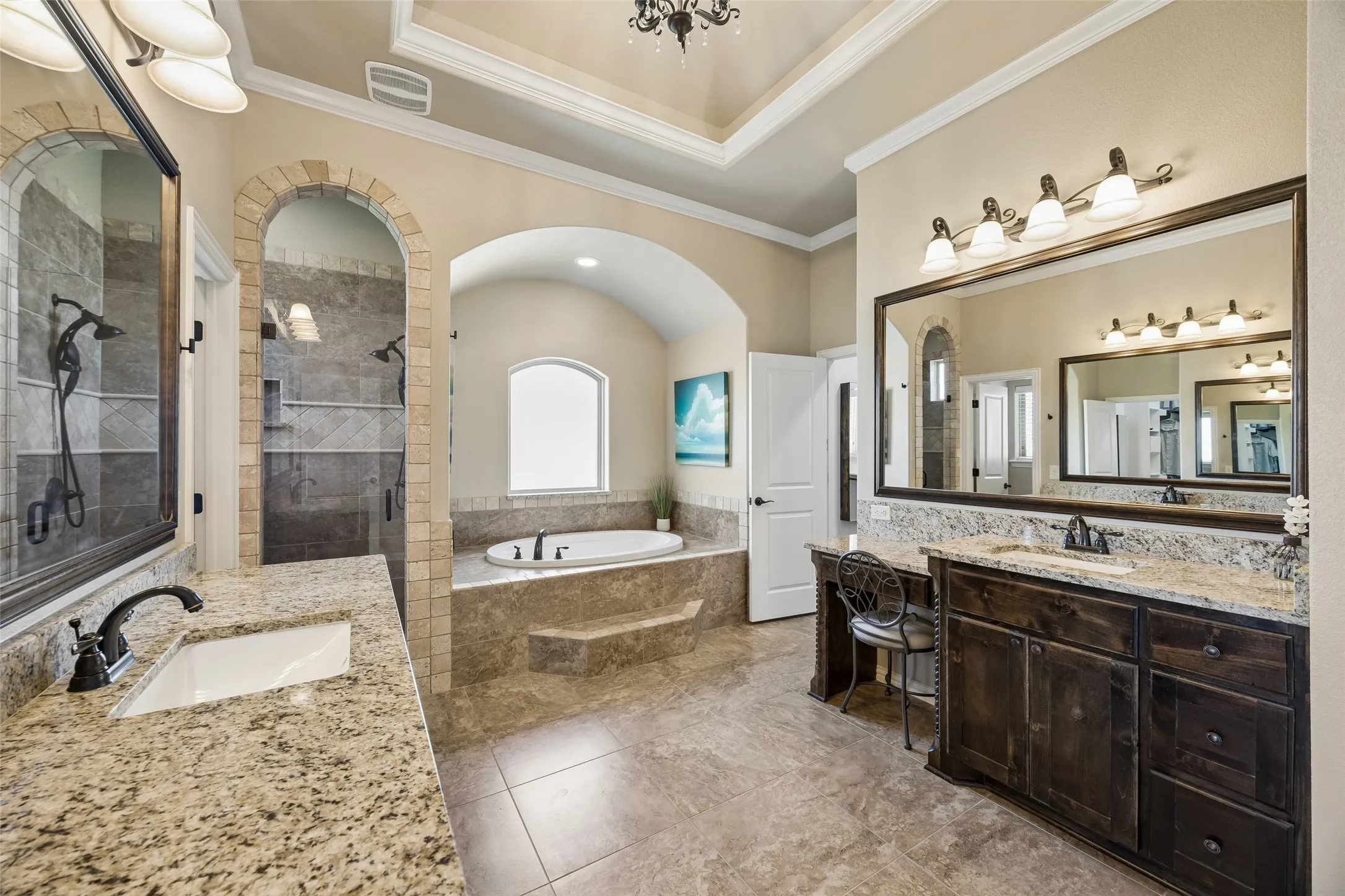 Nicely appointed primary en-suite bathroom