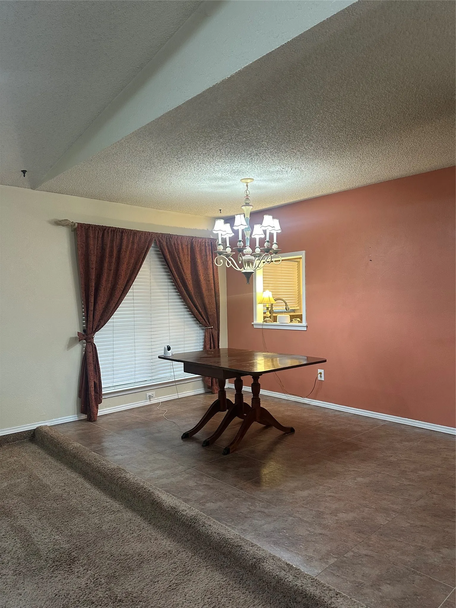 Single Family Residence For Sale in Tarrant County , 3701 South Court, Fort Worth, Texas 76133, 3 Bedroom, 2 Bathroom, 2 Garage spaces, 1,810 Sqft, built in 1979, Price $289,000, mls#21331394, Real Estate Agent in Fort Worth, Homes For Sale in Tarrant county, Homes For Sale in Fort Worth, Realtor in Fort Worth Texas, Real Estate Brokerage Independent Realty Texas, Luminita Cordes Realtor