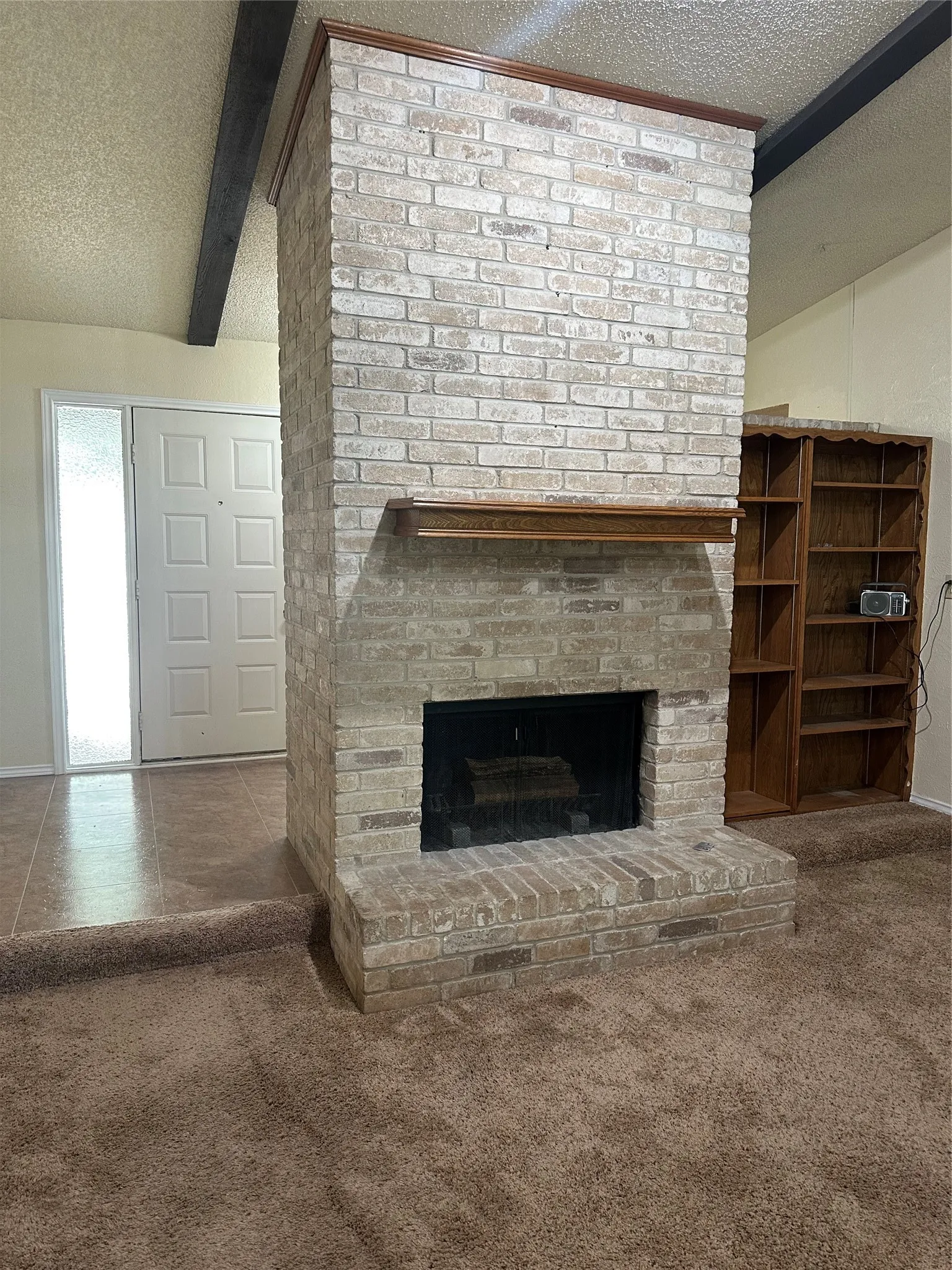 Single Family Residence For Sale in Tarrant County , 3701 South Court, Fort Worth, Texas 76133, 3 Bedroom, 2 Bathroom, 2 Garage spaces, 1,810 Sqft, built in 1979, Price $289,000, mls#21331394, Real Estate Agent in Fort Worth, Homes For Sale in Tarrant county, Homes For Sale in Fort Worth, Realtor in Fort Worth Texas, Real Estate Brokerage Independent Realty Texas, Luminita Cordes Realtor