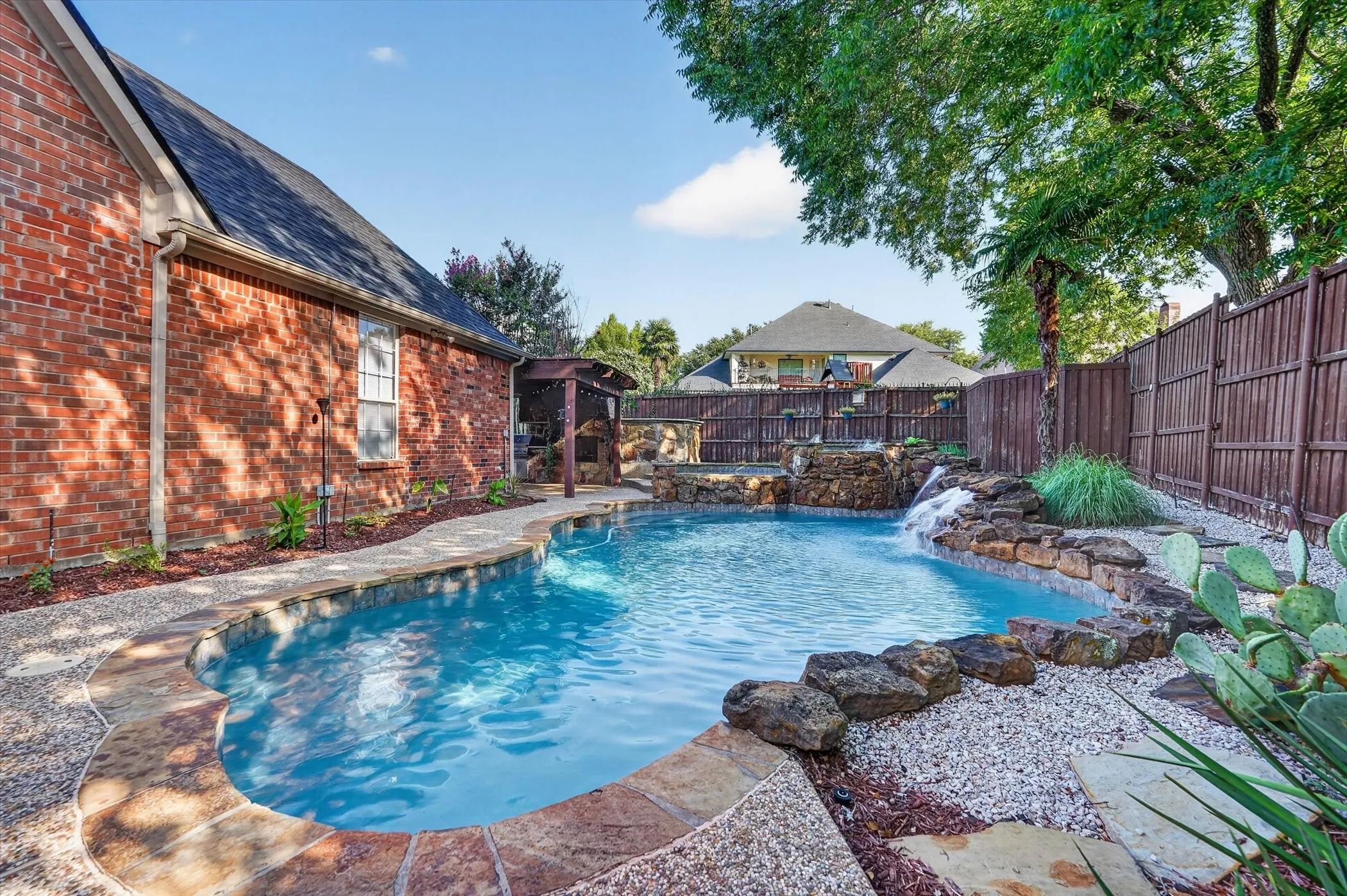 Single Family Residence For Sale in Dallas County , 4209 Pinecreek Drive, Rowlett, Texas 75088, 4 Bedroom, 4 Bathroom, 3 Garage spaces, 3,619 Sqft, built in 1998, mls#21338180, Real Estate Agent in Rowlett, Homes For Sale in Dallas county, Homes For Sale in Rowlett, Realtor in Rowlett Texas, Real Estate Brokerage Independent Realty Texas, Luminita Cordes Realtor