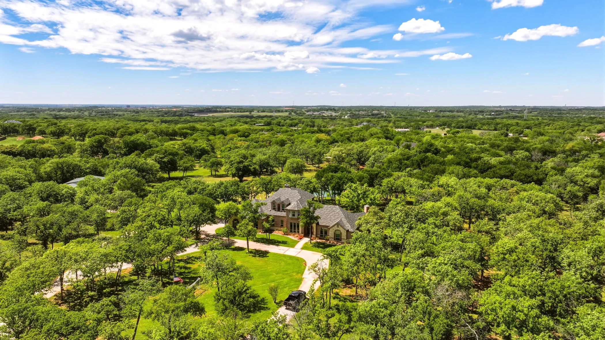 Single Family Residence For Sale in Denton County , 400 Porter Road, Bartonville, Texas 76226, 4 Bedroom, 6 Bathroom, 3 Garage spaces, 6,140 Sqft, built in 1999, Price $3,587,500, mls#21336273, Real Estate Agent in Bartonville, Homes For Sale in Denton county, Homes For Sale in Bartonville, Realtor in Bartonville Texas, Real Estate Brokerage Independent Realty Texas, Luminita Cordes Realtor
