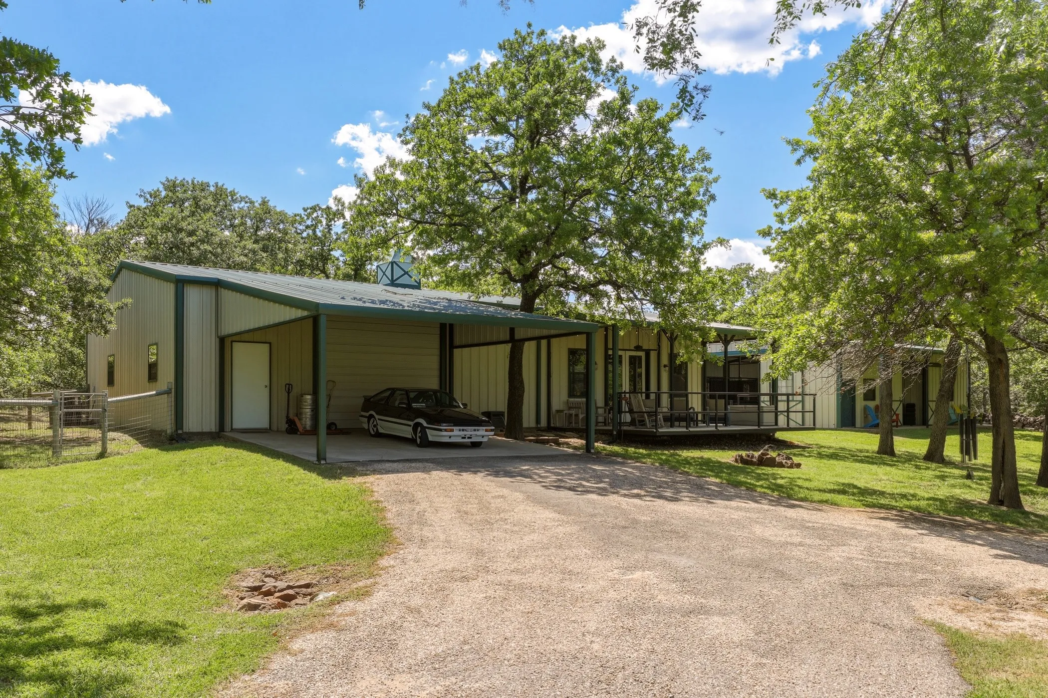 Single Family Residence For Sale in Denton County , 400 Porter Road, Bartonville, Texas 76226, 4 Bedroom, 6 Bathroom, 3 Garage spaces, 6,140 Sqft, built in 1999, Price $3,587,500, mls#21336273, Real Estate Agent in Bartonville, Homes For Sale in Denton county, Homes For Sale in Bartonville, Realtor in Bartonville Texas, Real Estate Brokerage Independent Realty Texas, Luminita Cordes Realtor