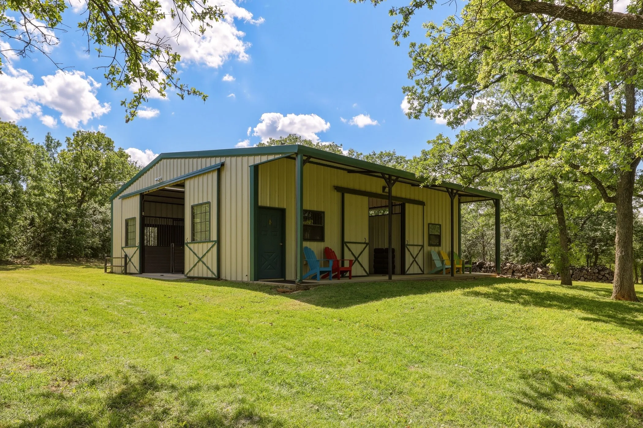 Single Family Residence For Sale in Denton County , 400 Porter Road, Bartonville, Texas 76226, 4 Bedroom, 6 Bathroom, 3 Garage spaces, 6,140 Sqft, built in 1999, Price $3,587,500, mls#21336273, Real Estate Agent in Bartonville, Homes For Sale in Denton county, Homes For Sale in Bartonville, Realtor in Bartonville Texas, Real Estate Brokerage Independent Realty Texas, Luminita Cordes Realtor