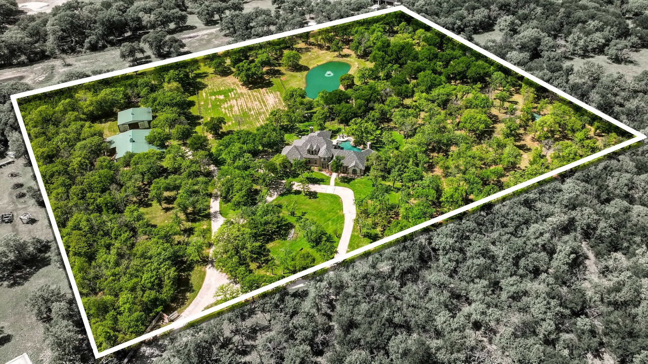 Single Family Residence For Sale in Denton County , 400 Porter Road, Bartonville, Texas 76226, 4 Bedroom, 6 Bathroom, 3 Garage spaces, 6,140 Sqft, built in 1999, Price $3,587,500, mls#21336273, Real Estate Agent in Bartonville, Homes For Sale in Denton county, Homes For Sale in Bartonville, Realtor in Bartonville Texas, Real Estate Brokerage Independent Realty Texas, Luminita Cordes Realtor