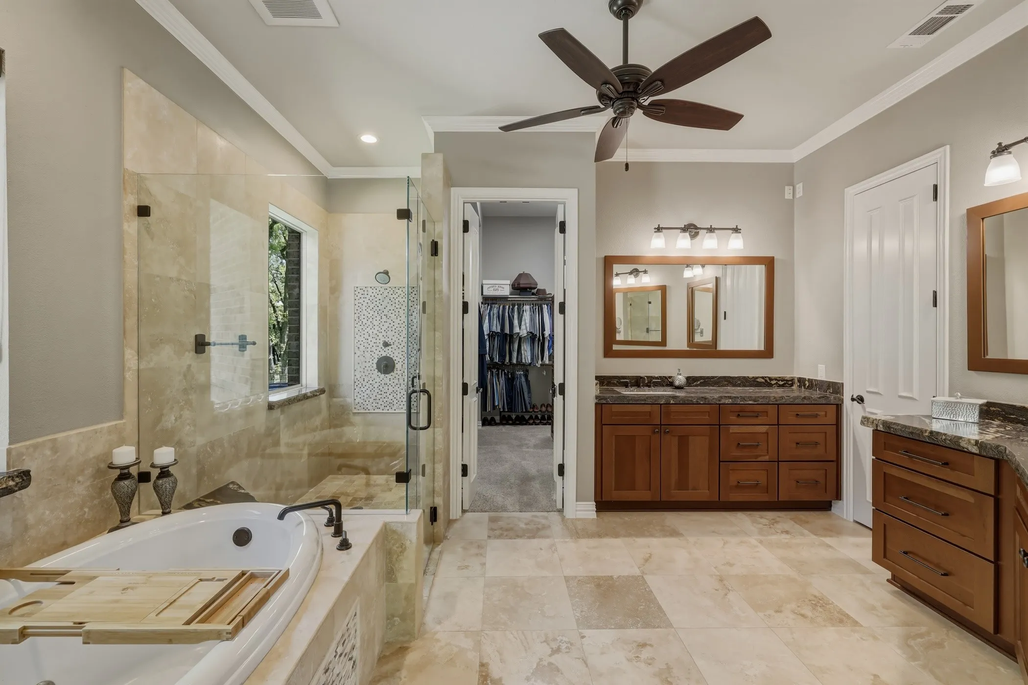 Single Family Residence For Sale in Denton County , 400 Porter Road, Bartonville, Texas 76226, 4 Bedroom, 6 Bathroom, 3 Garage spaces, 6,140 Sqft, built in 1999, Price $3,587,500, mls#21336273, Real Estate Agent in Bartonville, Homes For Sale in Denton county, Homes For Sale in Bartonville, Realtor in Bartonville Texas, Real Estate Brokerage Independent Realty Texas, Luminita Cordes Realtor