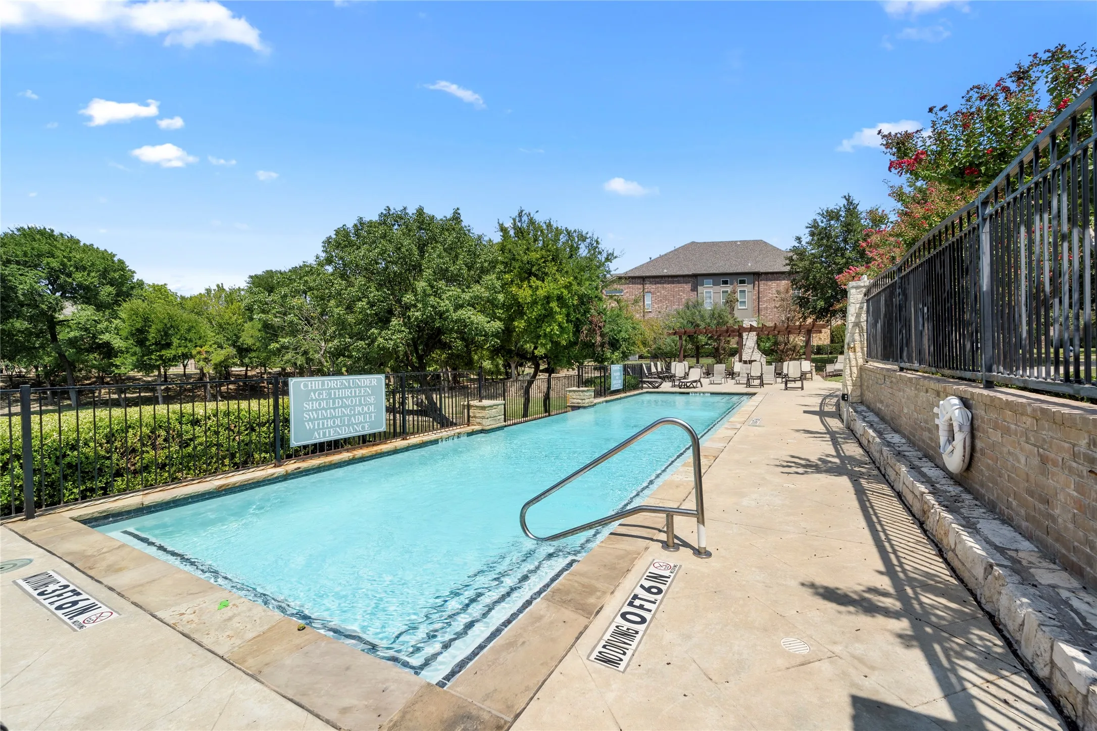 Townhouse For Rent in Denton County , 2952 Sheridan Drive, Carrollton, Texas 75010, 4 Bedroom, 4 Bathroom, 2 Garage spaces, 2,245 Sqft, built in 2018, mls#21339539, Real Estate Agent in Carrollton, Homes For Rent in Denton county, Homes For Rent in Carrollton, Realtor in Carrollton Texas, Real Estate Brokerage Independent Realty Texas, Luminita Cordes Realtor
