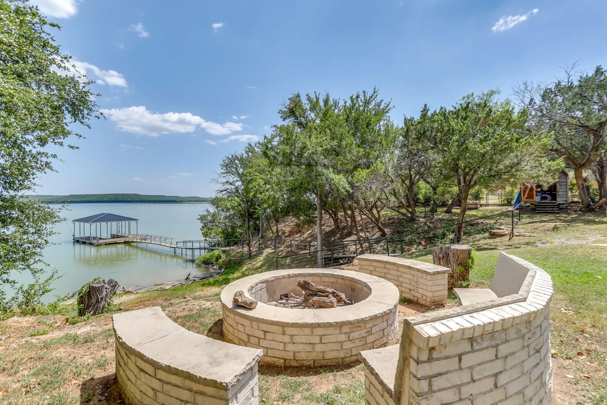Single Family Residence For Sale in Palo Pinto County , 606 Dunn Drive, Palo Pinto, Texas 76484, 3 Bedrooms, 2 Bathrooms, Garage spaces, 1,600 Sqft, built in 2005, Price $545,000, mls#21336577, Real Estate Agent in Palo Pinto, Homes For Sale in Palo Pinto county, Homes For Sale in Palo Pinto, Realtor in Palo Pinto Texas, Real Estate Brokerage Independent Realty Texas, Luminita Cordes Realtor
