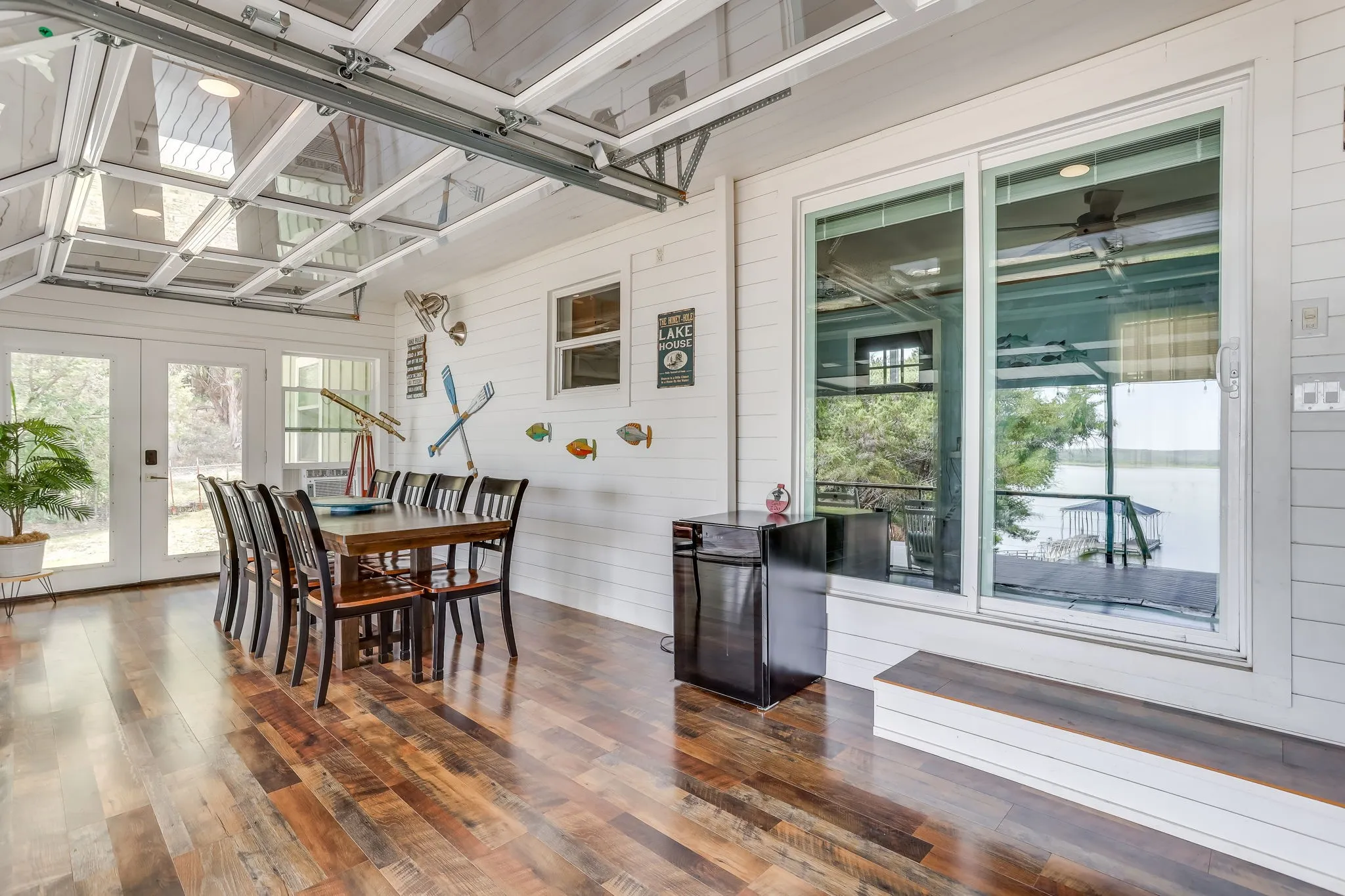 Single Family Residence For Sale in Palo Pinto County , 606 Dunn Drive, Palo Pinto, Texas 76484, 3 Bedrooms, 2 Bathrooms, Garage spaces, 1,600 Sqft, built in 2005, Price $545,000, mls#21336577, Real Estate Agent in Palo Pinto, Homes For Sale in Palo Pinto county, Homes For Sale in Palo Pinto, Realtor in Palo Pinto Texas, Real Estate Brokerage Independent Realty Texas, Luminita Cordes Realtor