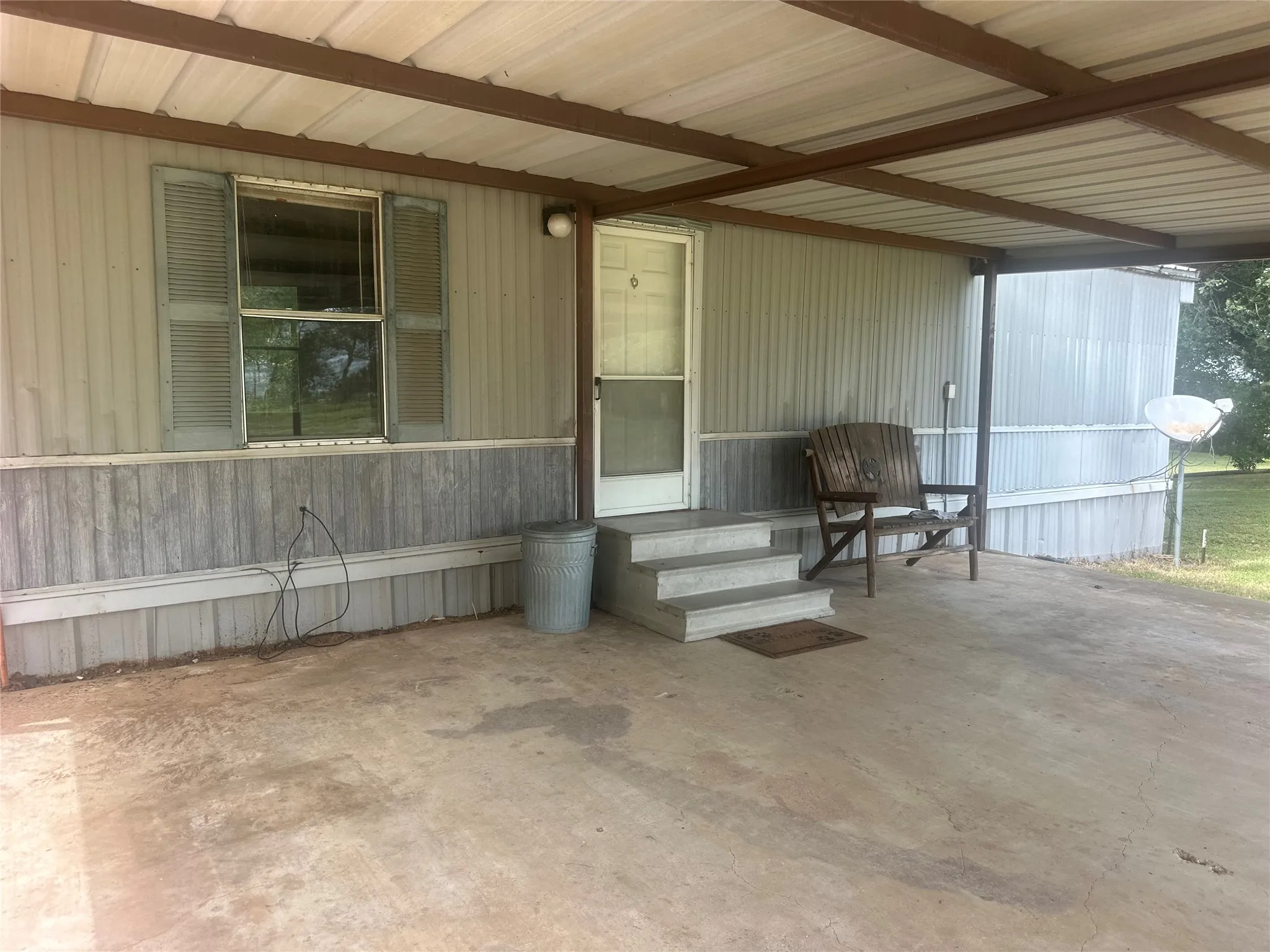 Mobile Home For Sale in Mc Lennan County , 13247 Gholson Road, Waco, Texas 76705, 3 Bedroom, 2 Bathroom, Garage spaces, 1,216 Sqft, built in 1997, mls#21335022, Real Estate Agent in Waco, Homes For Sale in Mc Lennan county, Homes For Sale in Waco, Realtor in Waco Texas, Real Estate Brokerage Independent Realty Texas, Luminita Cordes Realtor