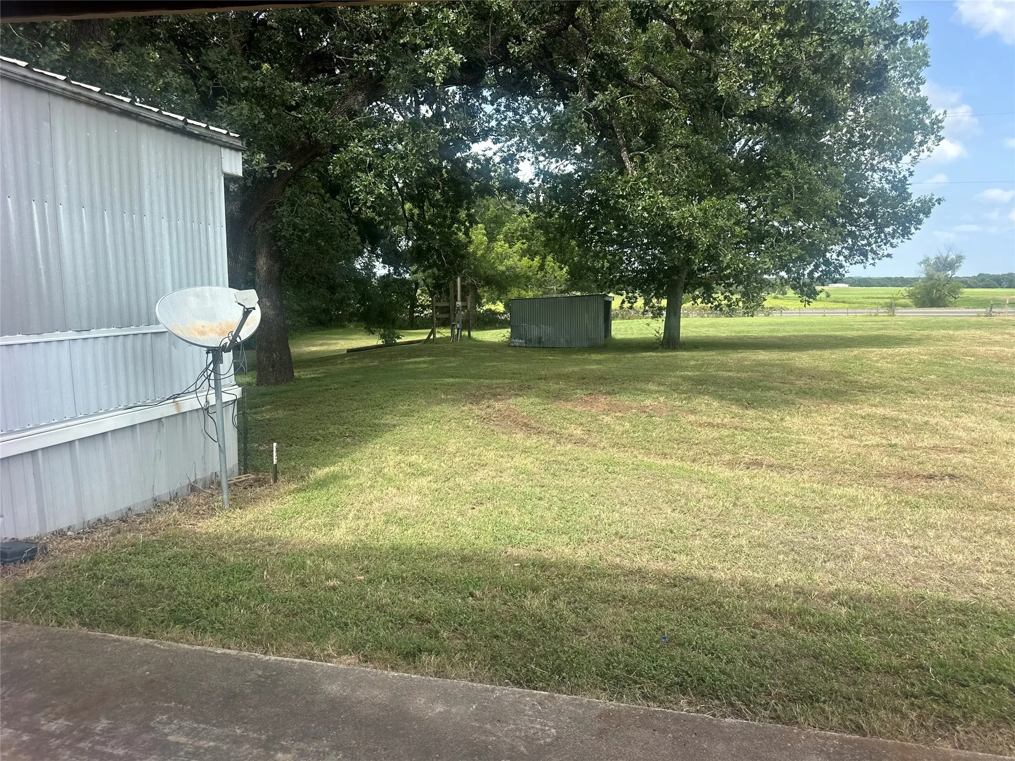 Mobile Home For Sale in Mc Lennan County , 13247 Gholson Road, Waco, Texas 76705, 3 Bedroom, 2 Bathroom, Garage spaces, 1,216 Sqft, built in 1997, mls#21335022, Real Estate Agent in Waco, Homes For Sale in Mc Lennan county, Homes For Sale in Waco, Realtor in Waco Texas, Real Estate Brokerage Independent Realty Texas, Luminita Cordes Realtor