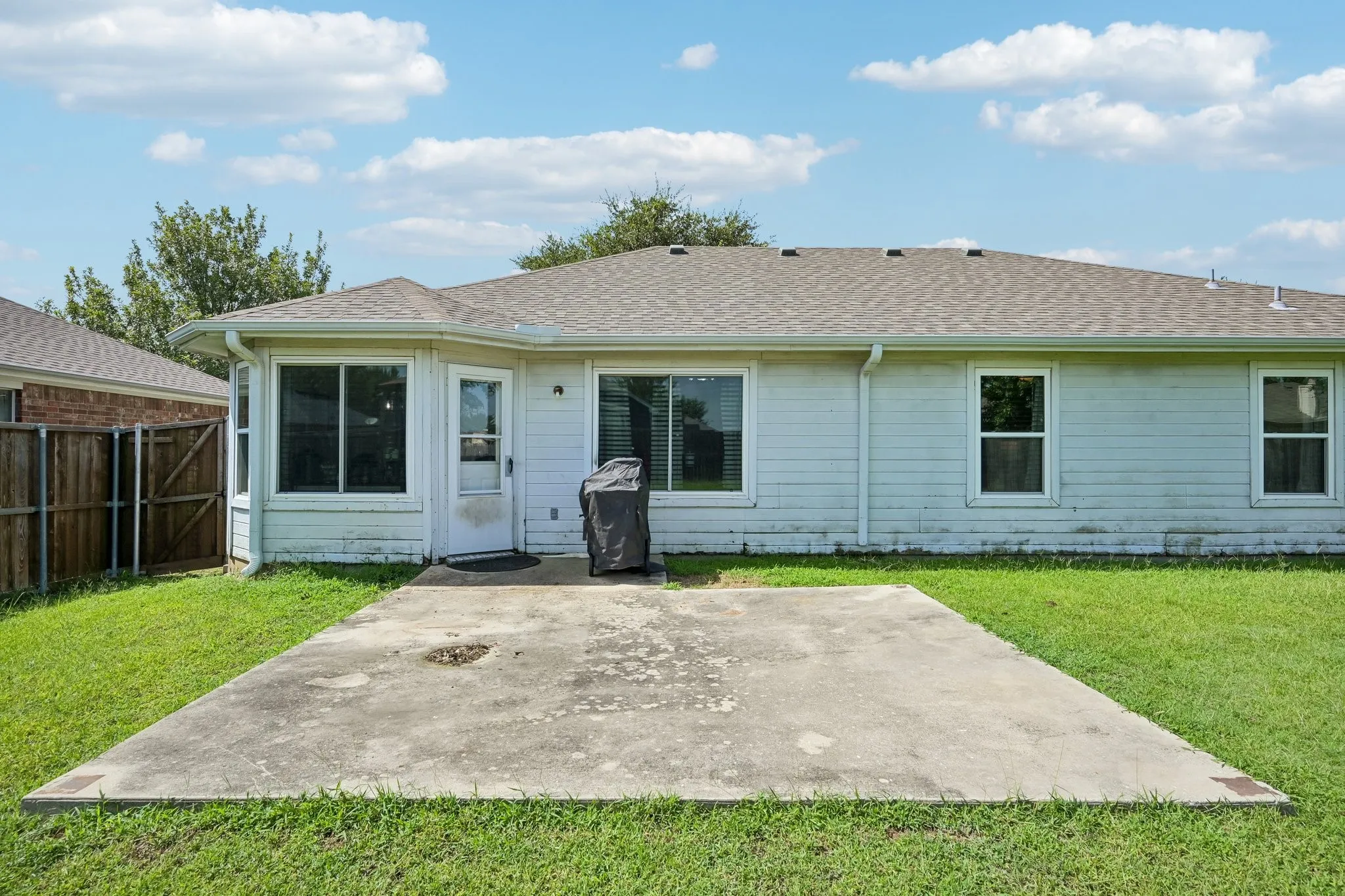 Single Family Residence For Sale in Collin County , 216 Meadow Lark Lane, Anna, Texas 75409, 3 Bedroom, 2 Bathroom, 2 Garage spaces, 1,423 Sqft, built in 2004, mls#21337299, Real Estate Agent in Anna, Homes For Sale in Collin county, Homes For Sale in Anna, Realtor in Anna Texas, Real Estate Brokerage Independent Realty Texas, Luminita Cordes Realtor