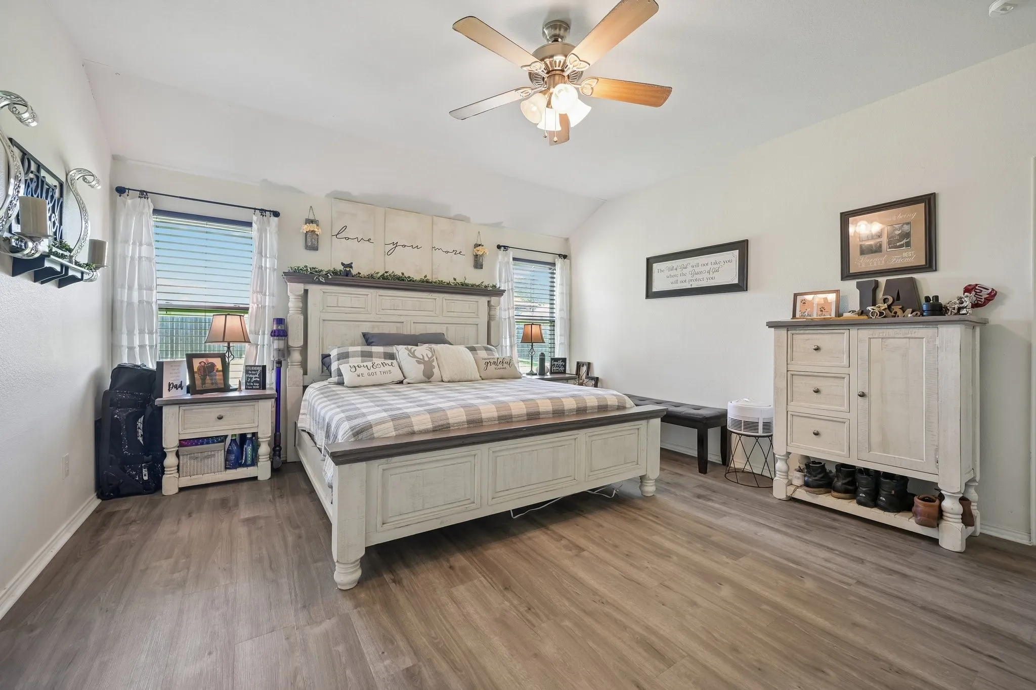 Single Family Residence For Sale in Collin County , 216 Meadow Lark Lane, Anna, Texas 75409, 3 Bedroom, 2 Bathroom, 2 Garage spaces, 1,423 Sqft, built in 2004, mls#21337299, Real Estate Agent in Anna, Homes For Sale in Collin county, Homes For Sale in Anna, Realtor in Anna Texas, Real Estate Brokerage Independent Realty Texas, Luminita Cordes Realtor