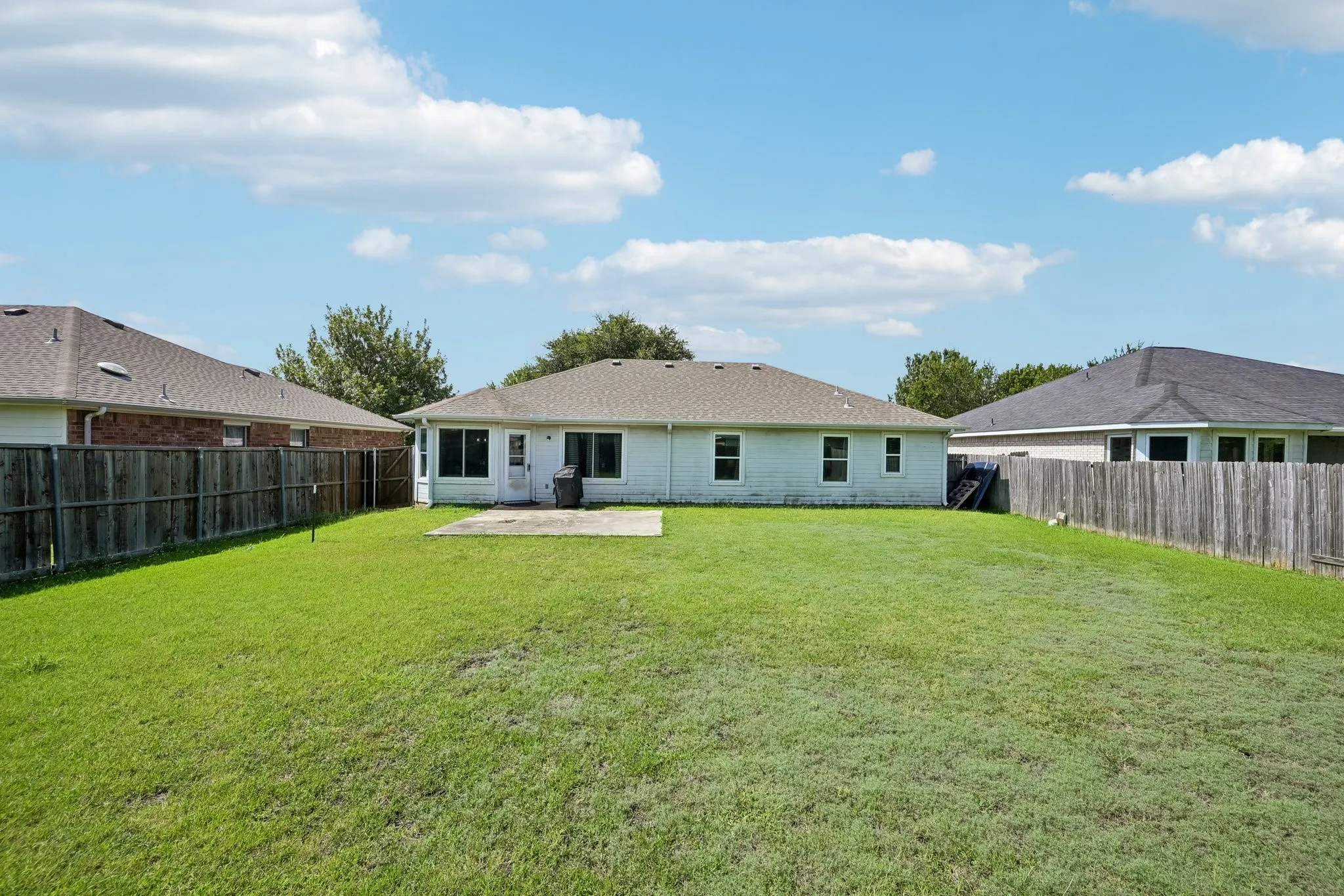 Single Family Residence For Sale in Collin County , 216 Meadow Lark Lane, Anna, Texas 75409, 3 Bedroom, 2 Bathroom, 2 Garage spaces, 1,423 Sqft, built in 2004, mls#21337299, Real Estate Agent in Anna, Homes For Sale in Collin county, Homes For Sale in Anna, Realtor in Anna Texas, Real Estate Brokerage Independent Realty Texas, Luminita Cordes Realtor
