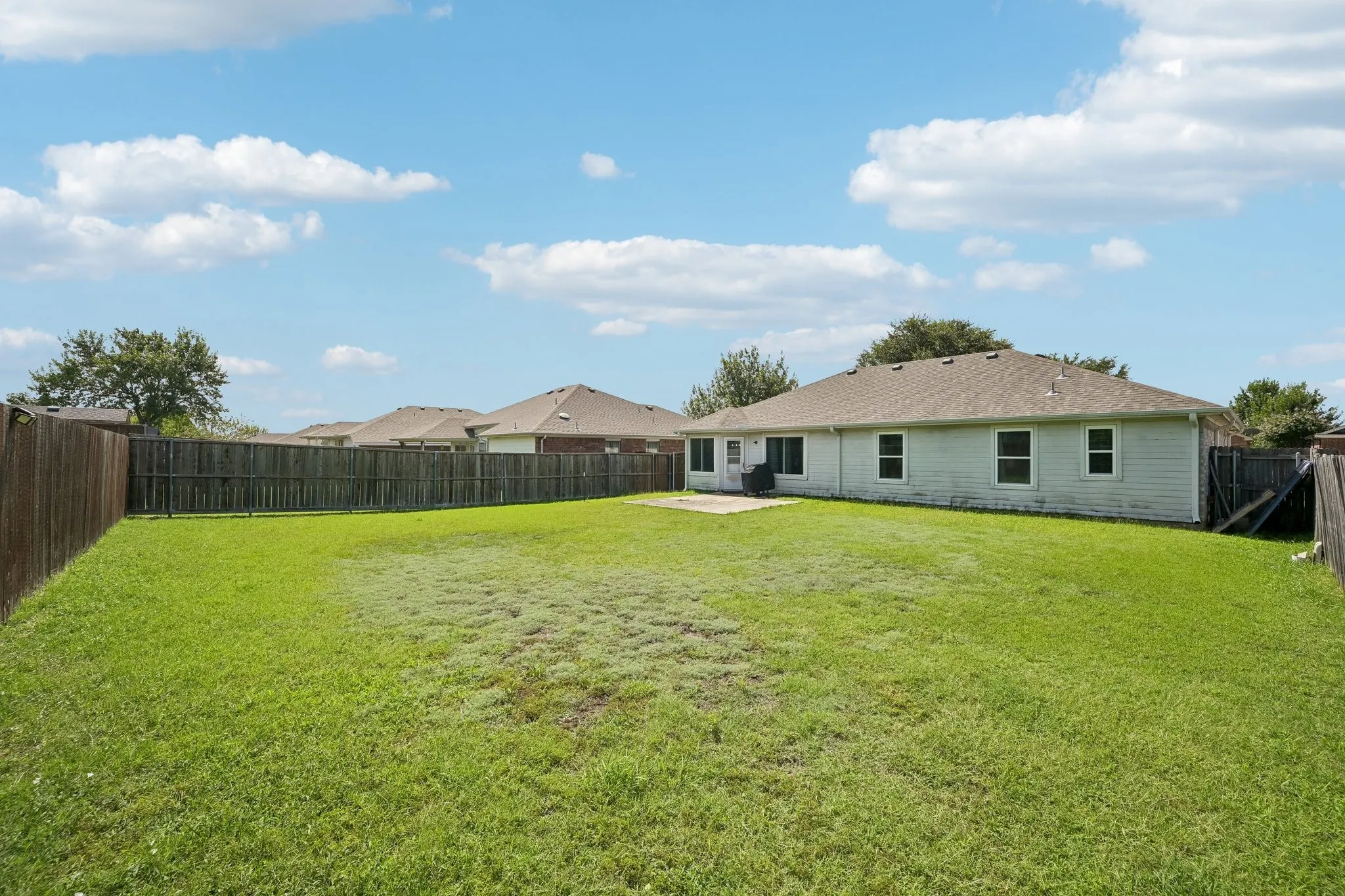 Single Family Residence For Sale in Collin County , 216 Meadow Lark Lane, Anna, Texas 75409, 3 Bedroom, 2 Bathroom, 2 Garage spaces, 1,423 Sqft, built in 2004, mls#21337299, Real Estate Agent in Anna, Homes For Sale in Collin county, Homes For Sale in Anna, Realtor in Anna Texas, Real Estate Brokerage Independent Realty Texas, Luminita Cordes Realtor