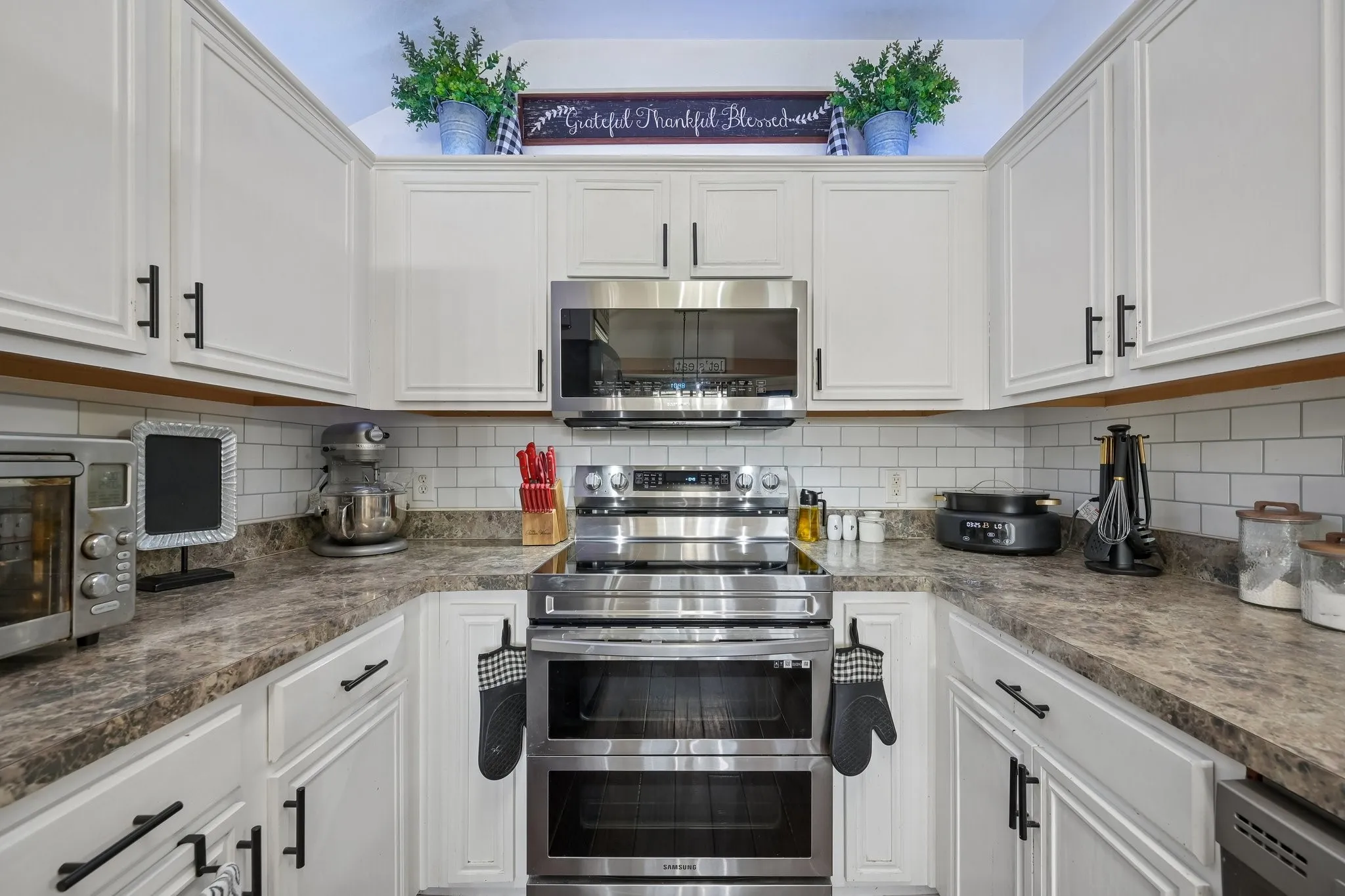 Single Family Residence For Sale in Collin County , 216 Meadow Lark Lane, Anna, Texas 75409, 3 Bedroom, 2 Bathroom, 2 Garage spaces, 1,423 Sqft, built in 2004, mls#21337299, Real Estate Agent in Anna, Homes For Sale in Collin county, Homes For Sale in Anna, Realtor in Anna Texas, Real Estate Brokerage Independent Realty Texas, Luminita Cordes Realtor