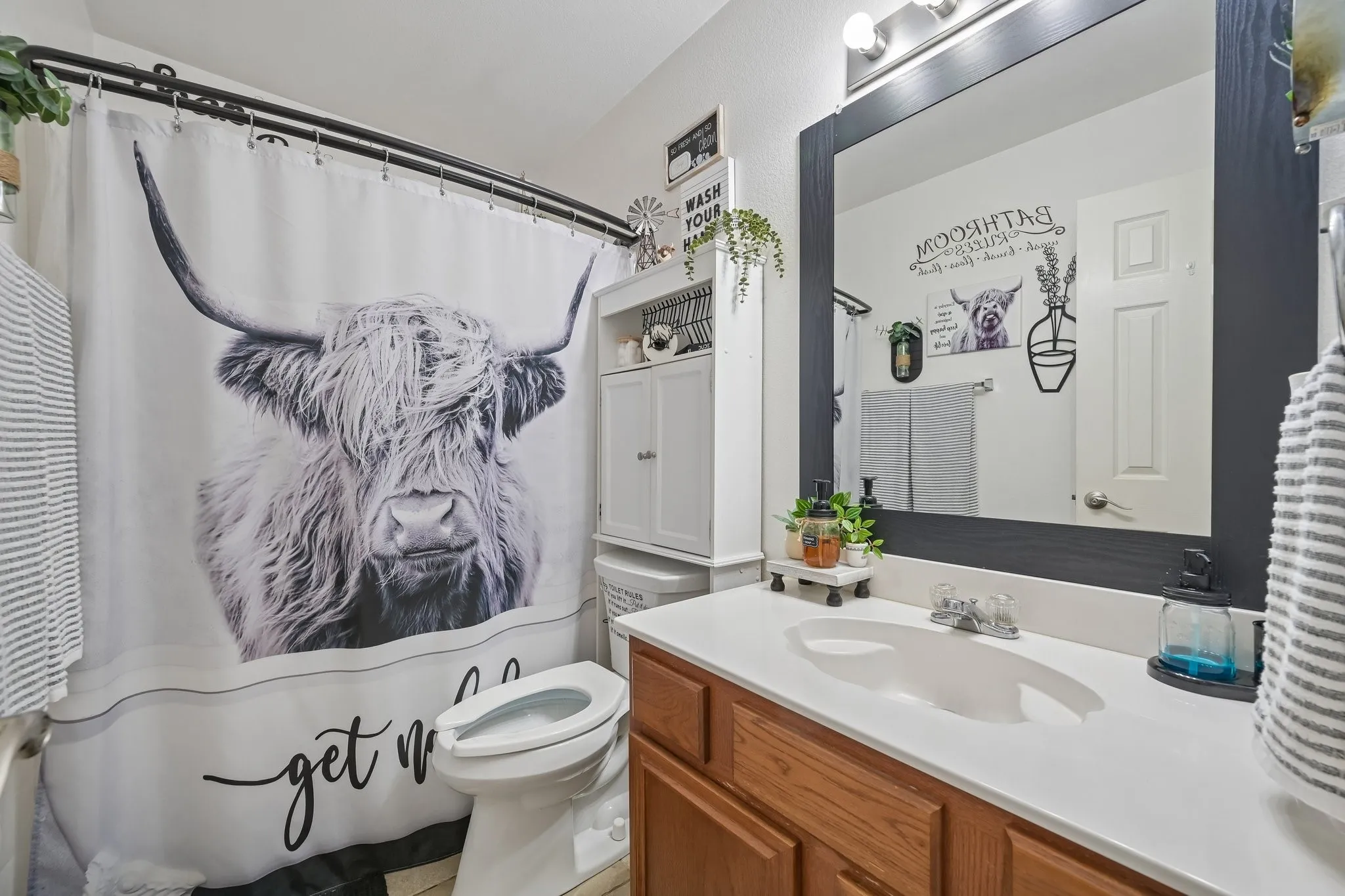 Single Family Residence For Sale in Collin County , 216 Meadow Lark Lane, Anna, Texas 75409, 3 Bedroom, 2 Bathroom, 2 Garage spaces, 1,423 Sqft, built in 2004, mls#21337299, Real Estate Agent in Anna, Homes For Sale in Collin county, Homes For Sale in Anna, Realtor in Anna Texas, Real Estate Brokerage Independent Realty Texas, Luminita Cordes Realtor