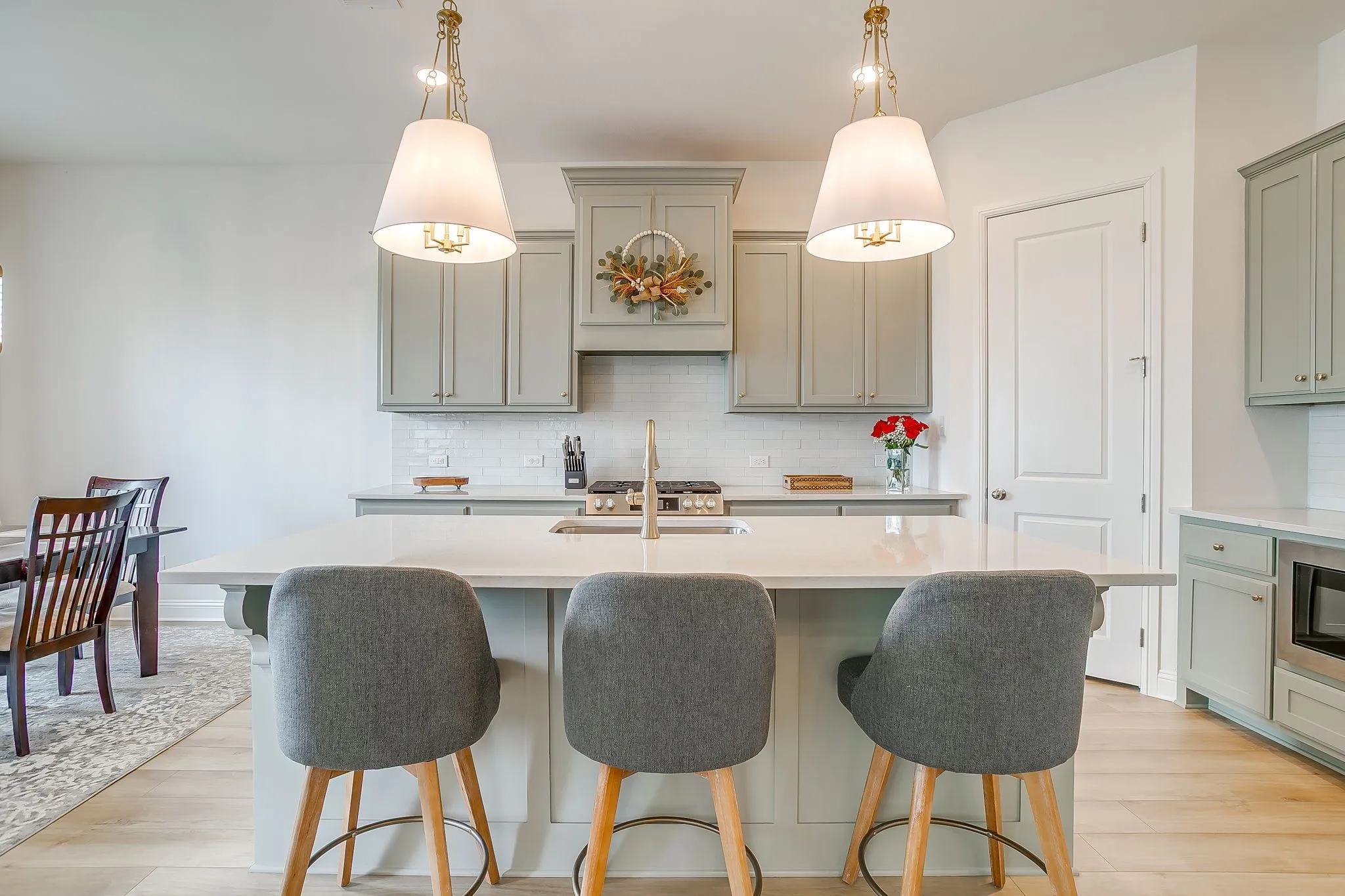 Single Family Residence For Sale in Parker County , 214 Observation Drive N, Aledo, Texas 76008, 3 Bedroom, 2 Bathroom, 2 Garage spaces, 1,927 Sqft, built in 2023, mls#21339550, Real Estate Agent in Aledo, Homes For Sale in Parker county, Homes For Sale in Aledo, Realtor in Aledo Texas, Real Estate Brokerage Independent Realty Texas, Luminita Cordes Realtor