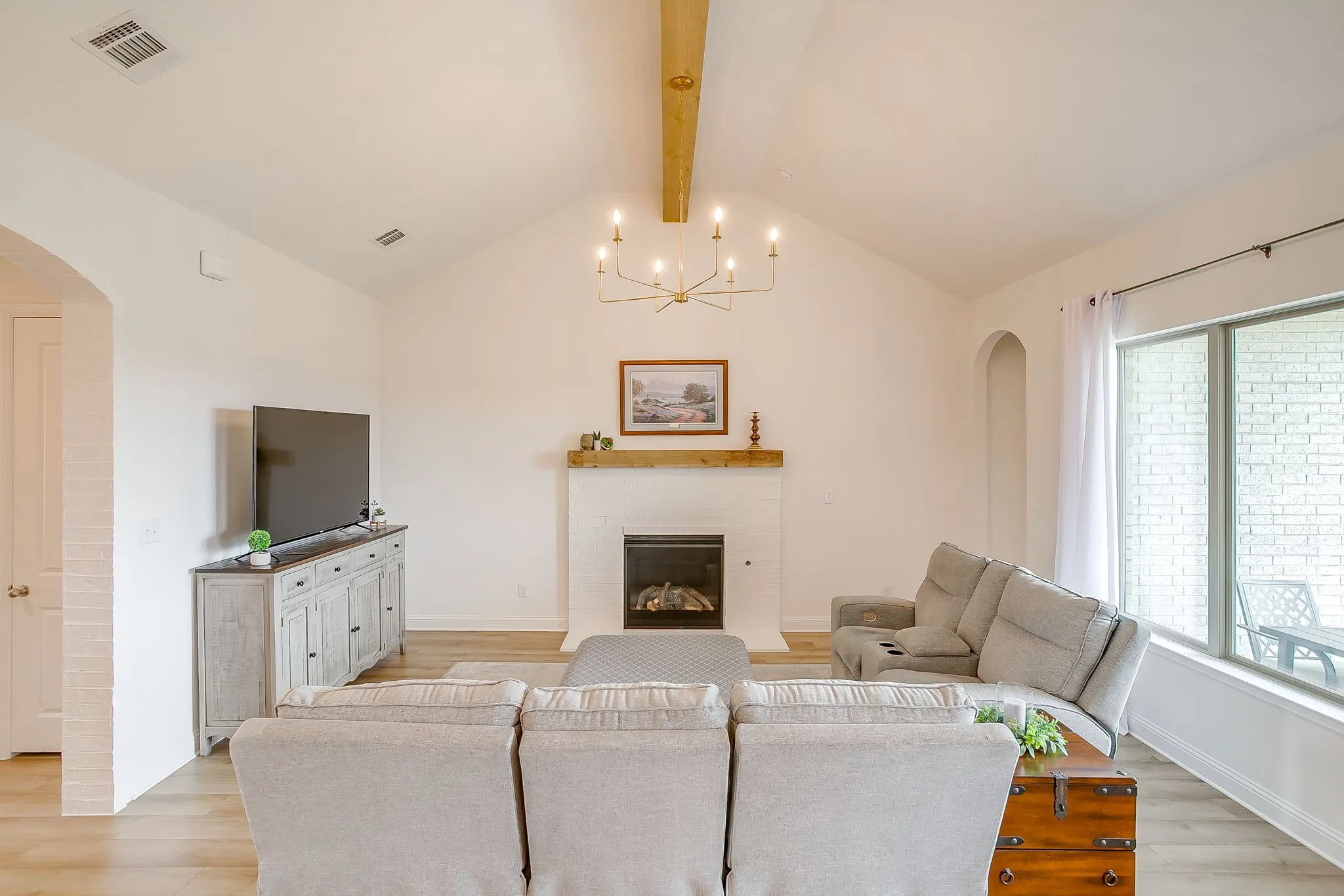 Single Family Residence For Sale in Parker County , 214 Observation Drive N, Aledo, Texas 76008, 3 Bedroom, 2 Bathroom, 2 Garage spaces, 1,927 Sqft, built in 2023, mls#21339550, Real Estate Agent in Aledo, Homes For Sale in Parker county, Homes For Sale in Aledo, Realtor in Aledo Texas, Real Estate Brokerage Independent Realty Texas, Luminita Cordes Realtor