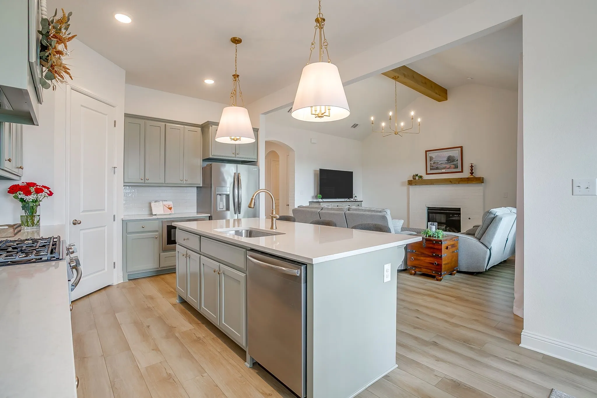 Single Family Residence For Sale in Parker County , 214 Observation Drive N, Aledo, Texas 76008, 3 Bedroom, 2 Bathroom, 2 Garage spaces, 1,927 Sqft, built in 2023, mls#21339550, Real Estate Agent in Aledo, Homes For Sale in Parker county, Homes For Sale in Aledo, Realtor in Aledo Texas, Real Estate Brokerage Independent Realty Texas, Luminita Cordes Realtor