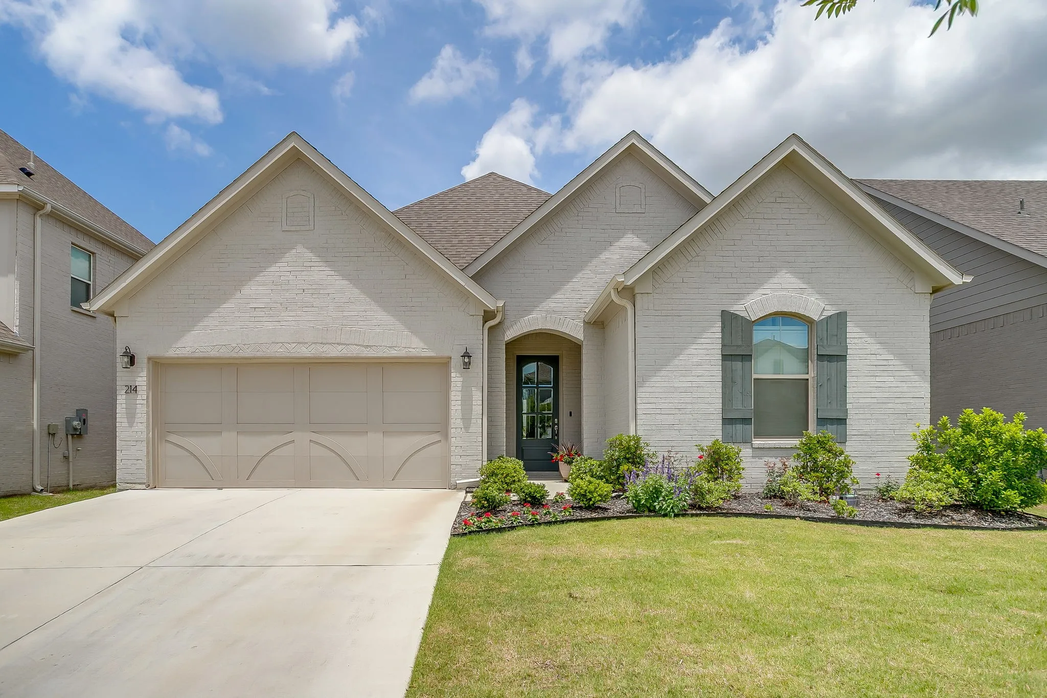 Single Family Residence For Sale in Parker County , 214 Observation Drive N, Aledo, Texas 76008, 3 Bedroom, 2 Bathroom, 2 Garage spaces, 1,927 Sqft, built in 2023, mls#21339550, Real Estate Agent in Aledo, Homes For Sale in Parker county, Homes For Sale in Aledo, Realtor in Aledo Texas, Real Estate Brokerage Independent Realty Texas, Luminita Cordes Realtor