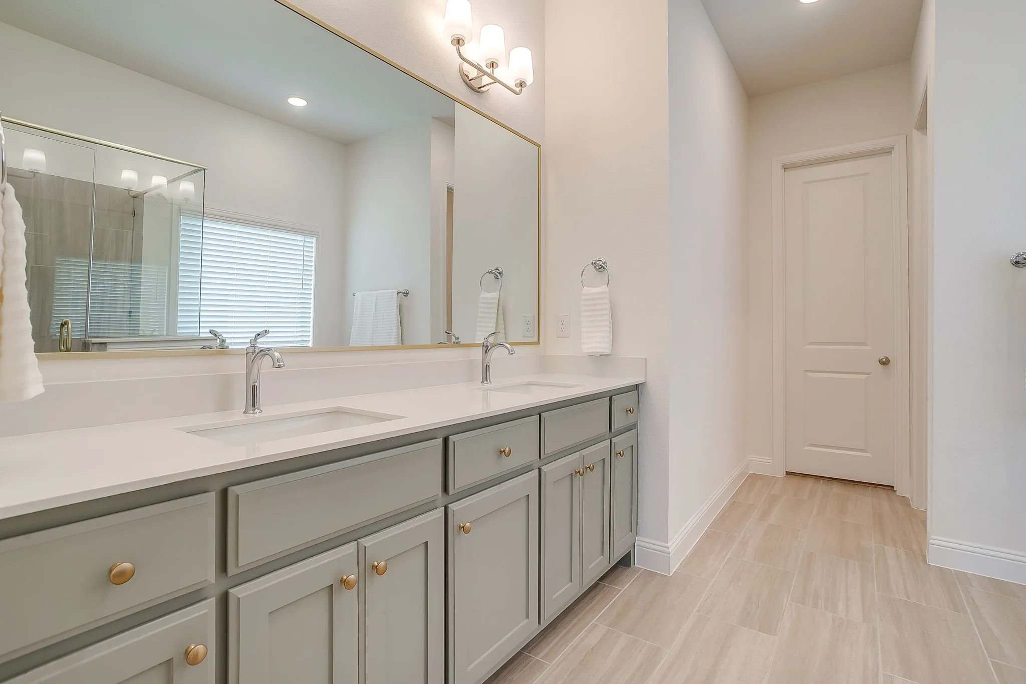 Single Family Residence For Sale in Parker County , 214 Observation Drive N, Aledo, Texas 76008, 3 Bedroom, 2 Bathroom, 2 Garage spaces, 1,927 Sqft, built in 2023, mls#21339550, Real Estate Agent in Aledo, Homes For Sale in Parker county, Homes For Sale in Aledo, Realtor in Aledo Texas, Real Estate Brokerage Independent Realty Texas, Luminita Cordes Realtor