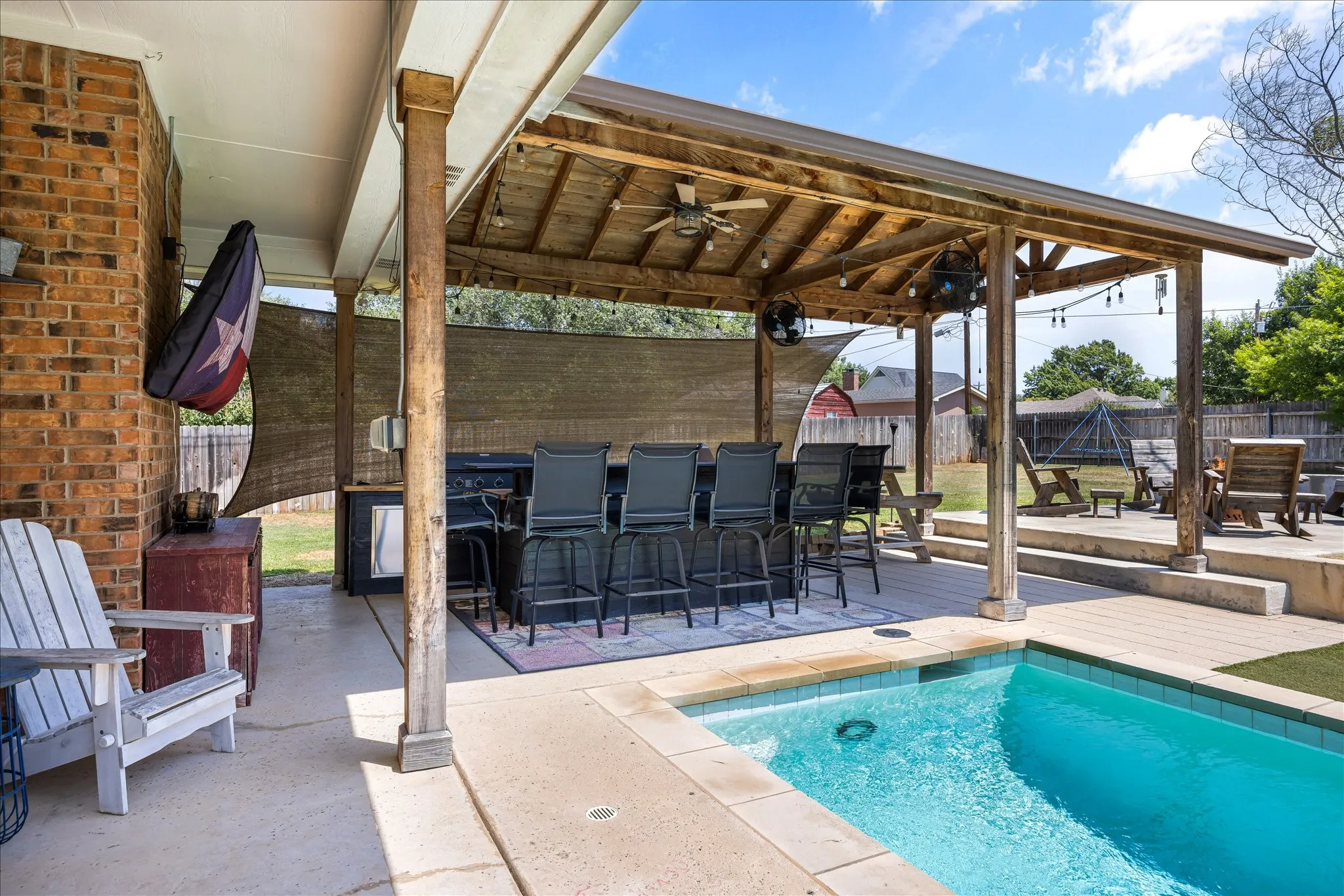 Single Family Residence For Sale in Hood County , 3930 Buena Vista Circle, Granbury, Texas 76049, 3 Bedroom, 2 Bathroom, 2 Garage spaces, 1,759 Sqft, built in 2005, mls#21337511, Real Estate Agent in Granbury, Homes For Sale in Hood county, Homes For Sale in Granbury, Realtor in Granbury Texas, Real Estate Brokerage Independent Realty Texas, Luminita Cordes Realtor