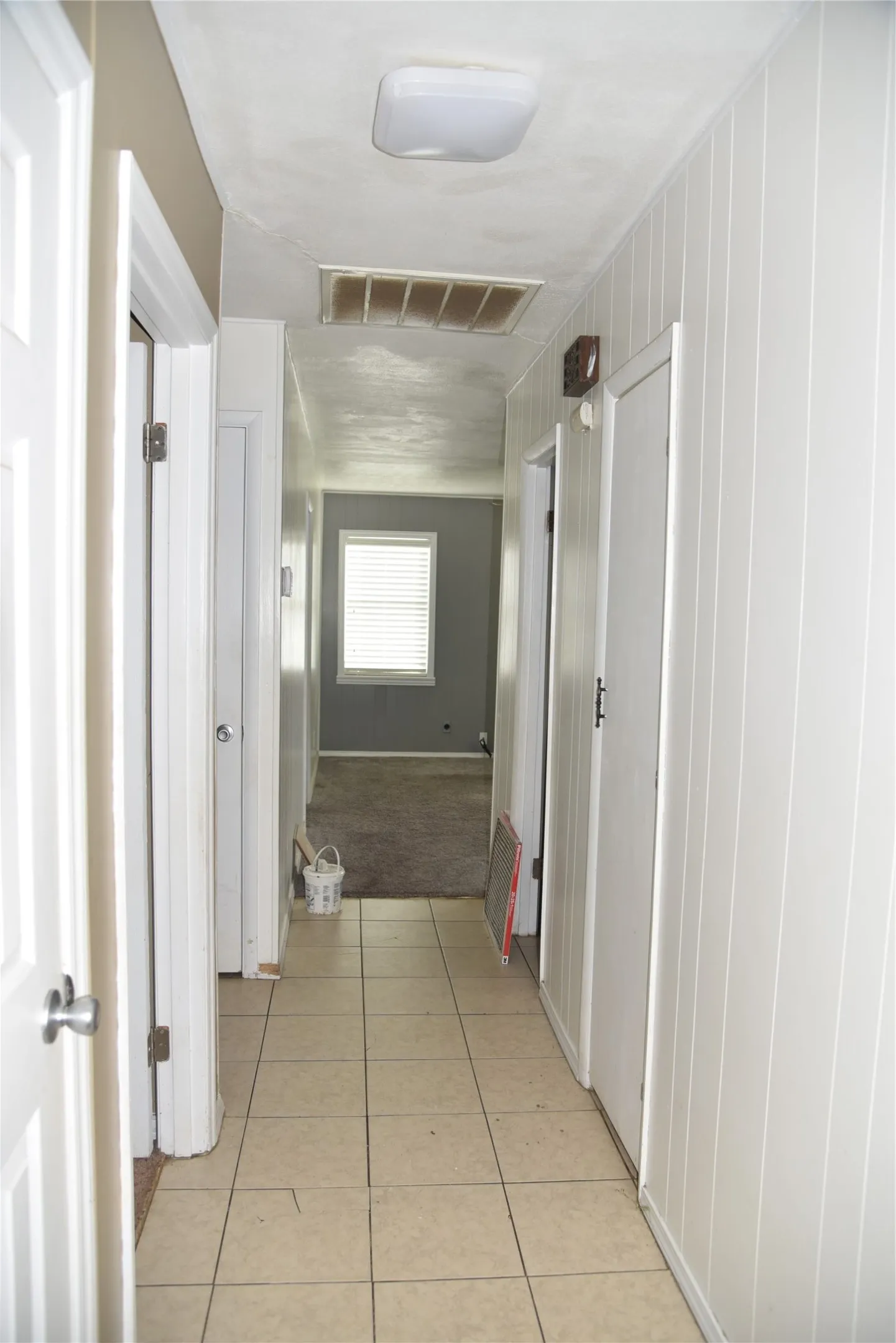Single Family Residence For Rent in Tarrant County , 856 Renfro Drive, White Settlement, Texas 76108, 3 Bedroom, 1 Bathroom, 1 Garage spaces, 910 Sqft, built in 1960, mls#21338738, Real Estate Agent in White Settlement, Homes For Rent in Tarrant county, Homes For Rent in White Settlement, Realtor in White Settlement Texas, Real Estate Brokerage Independent Realty Texas, Luminita Cordes Realtor