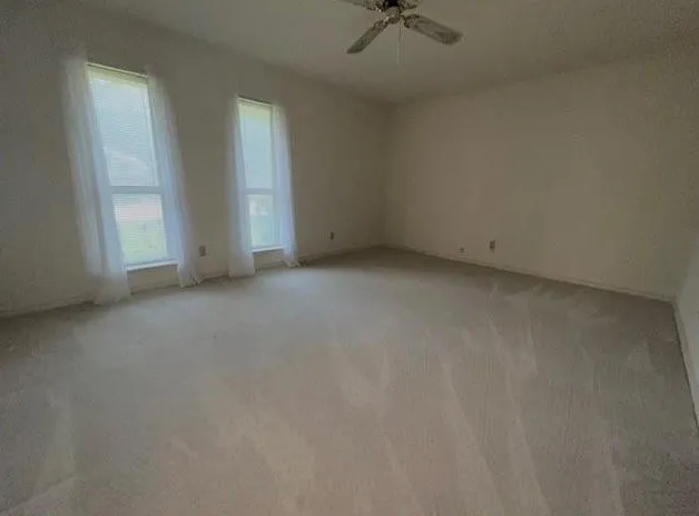 Single Family Residence For Sale in Denton County , 2621 Picadilly Lane, Denton, Texas 76209, 3 Bedroom, 2 Bathroom, 2 Garage spaces, 2,286 Sqft, built in 1975, mls#21339613, Real Estate Agent in Denton, Homes For Sale in Denton county, Homes For Sale in Denton, Realtor in Denton Texas, Real Estate Brokerage Independent Realty Texas, Luminita Cordes Realtor