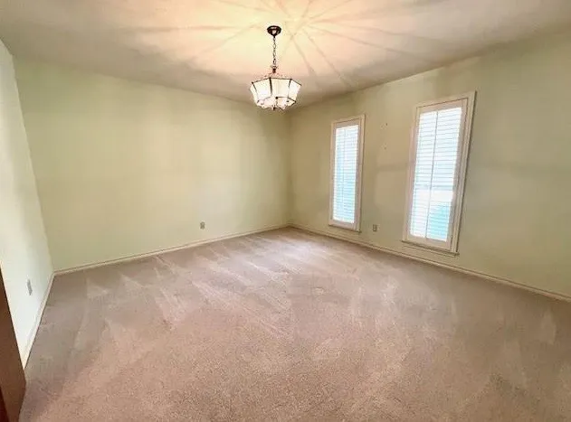Single Family Residence For Sale in Denton County , 2621 Picadilly Lane, Denton, Texas 76209, 3 Bedroom, 2 Bathroom, 2 Garage spaces, 2,286 Sqft, built in 1975, mls#21339613, Real Estate Agent in Denton, Homes For Sale in Denton county, Homes For Sale in Denton, Realtor in Denton Texas, Real Estate Brokerage Independent Realty Texas, Luminita Cordes Realtor